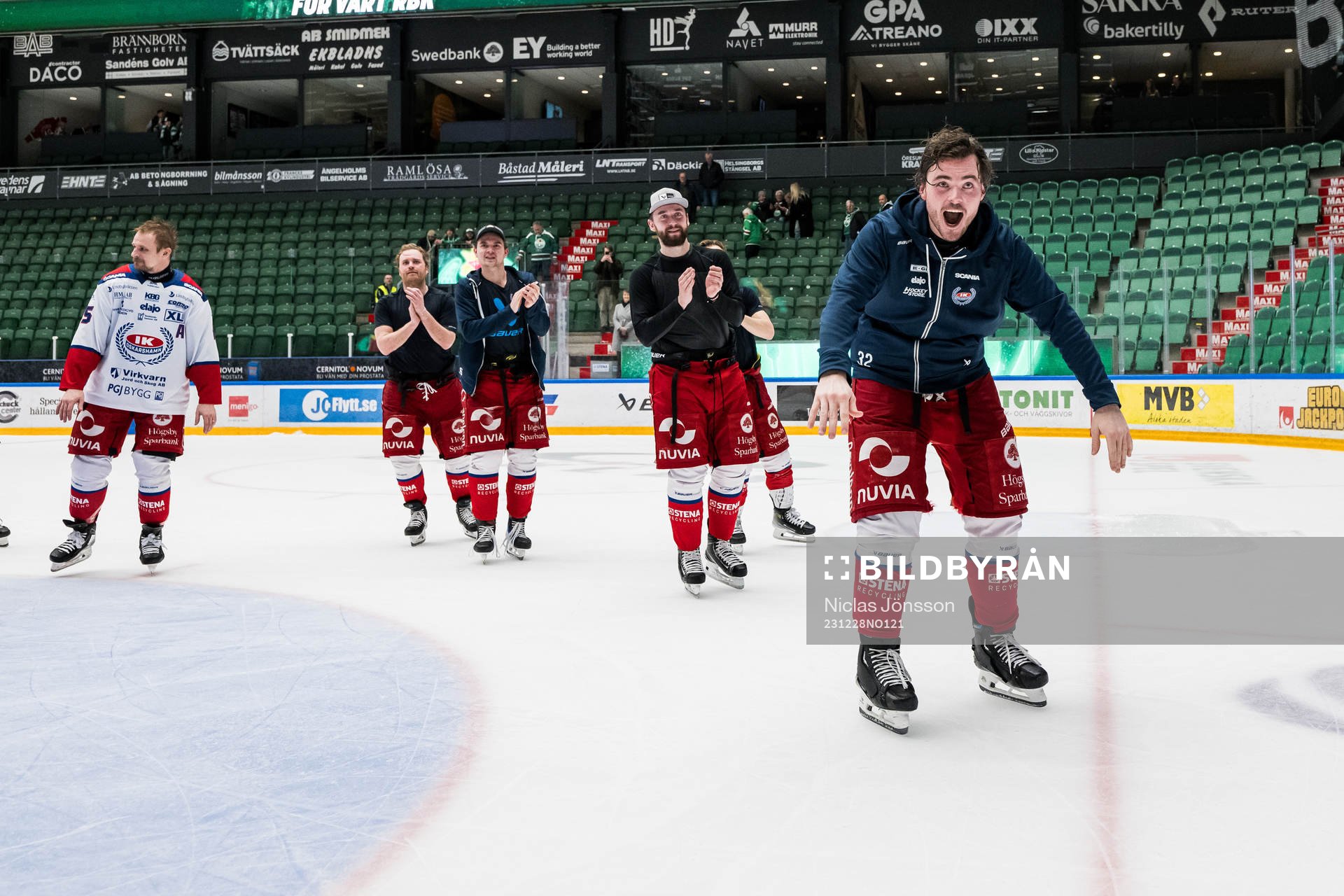 Oskarshamns Oscar Engsund jublar