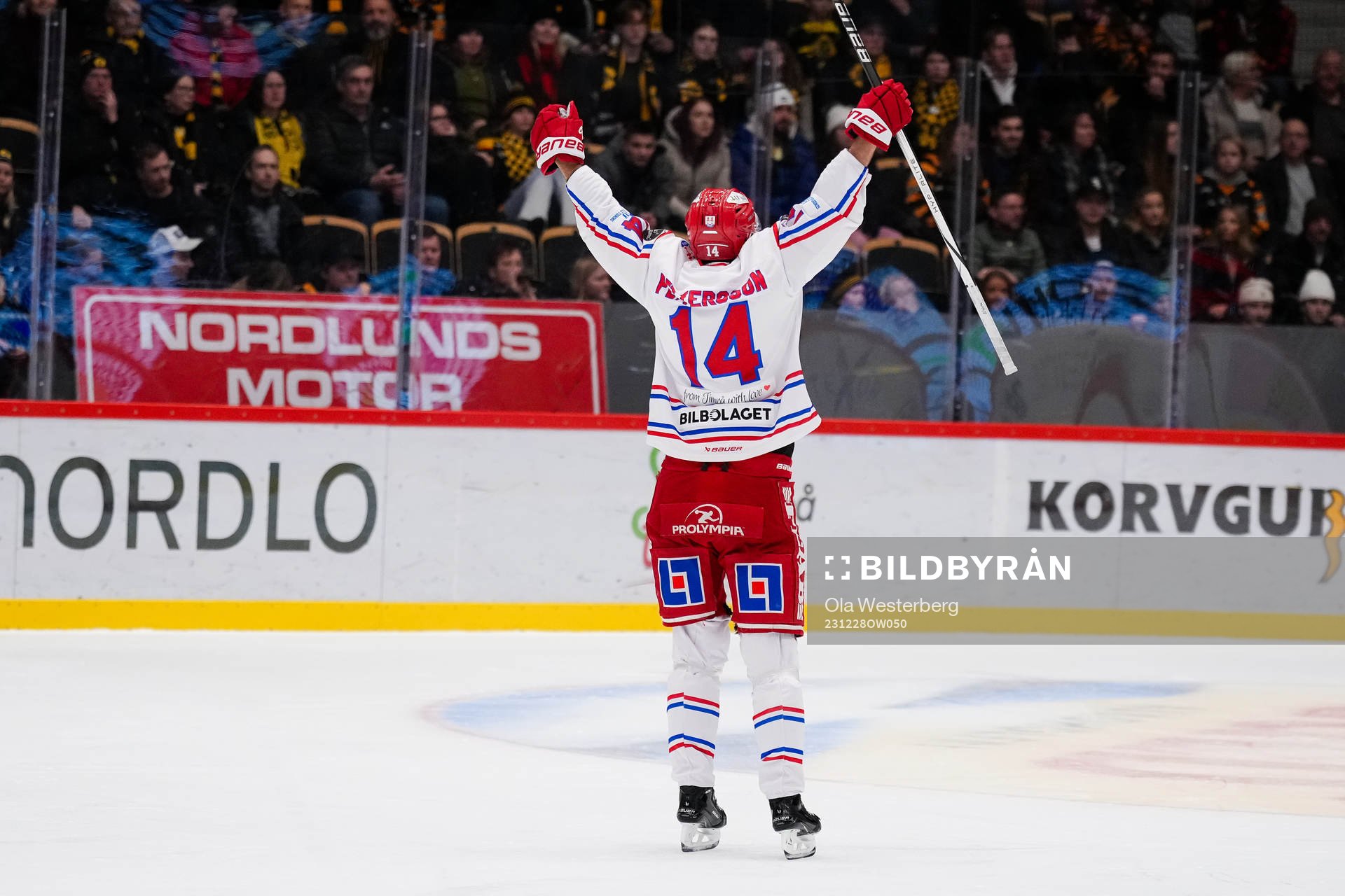 Timrås Emil Pettersson jublar