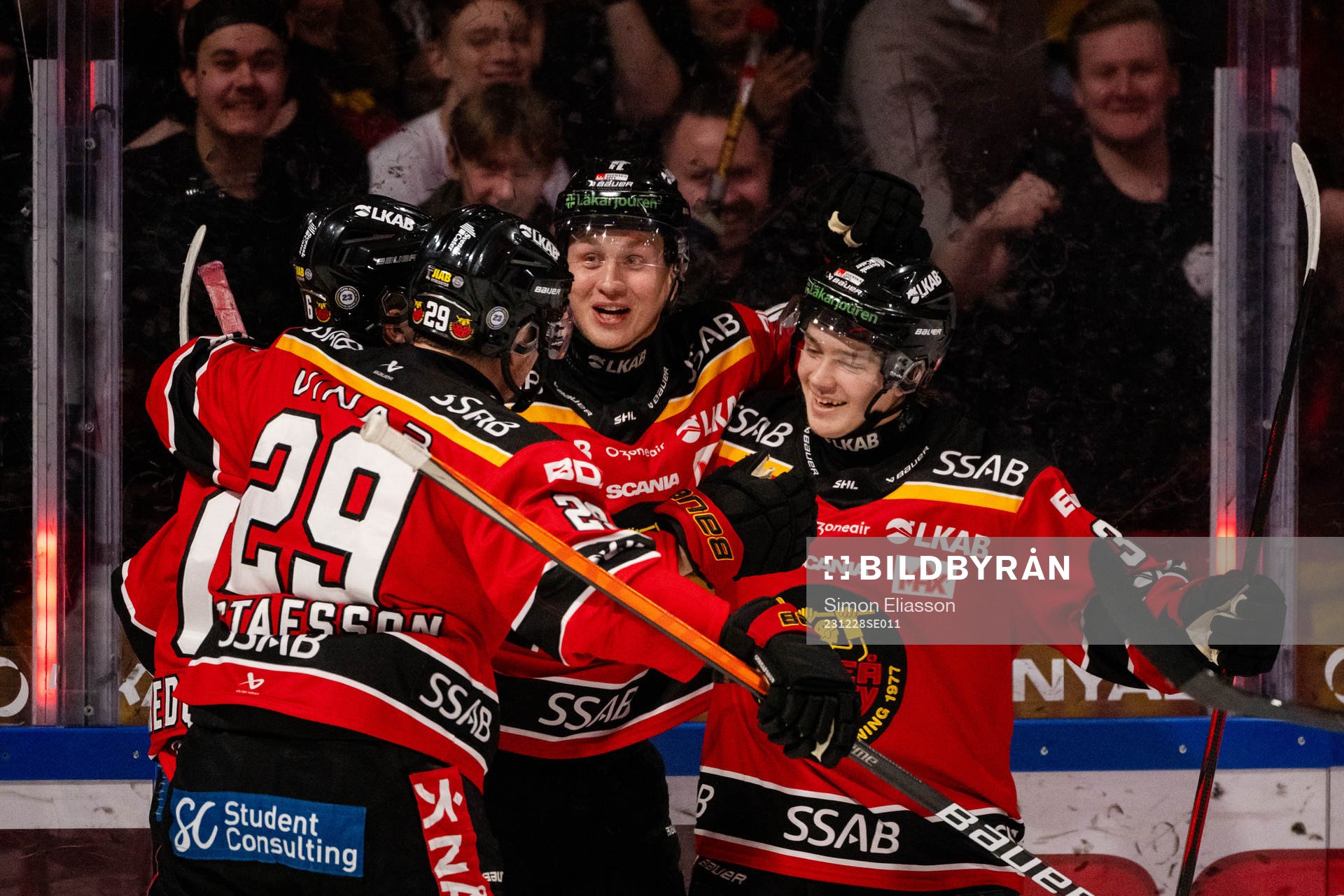 Luleås Jonas Berglund jublar