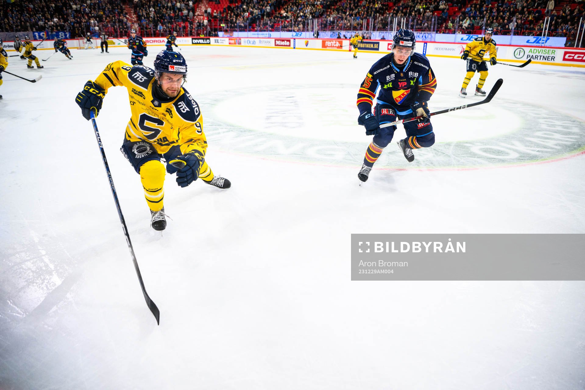 Södertäljes Viktor Grahn och Djurgårdens Frederik