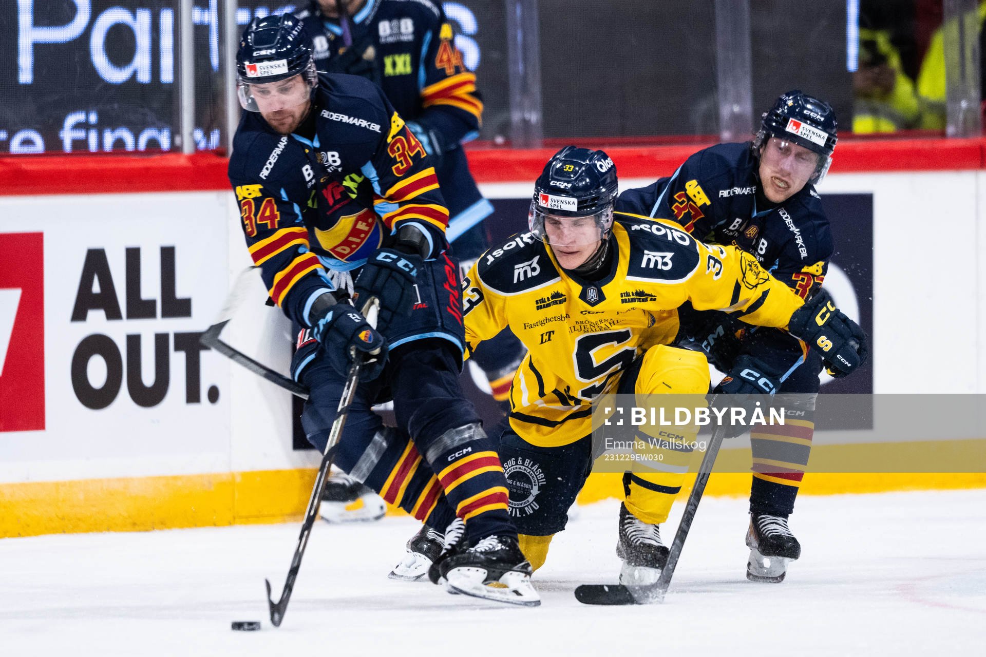 Djurgårdens Daniel Brodin och John Norman mot