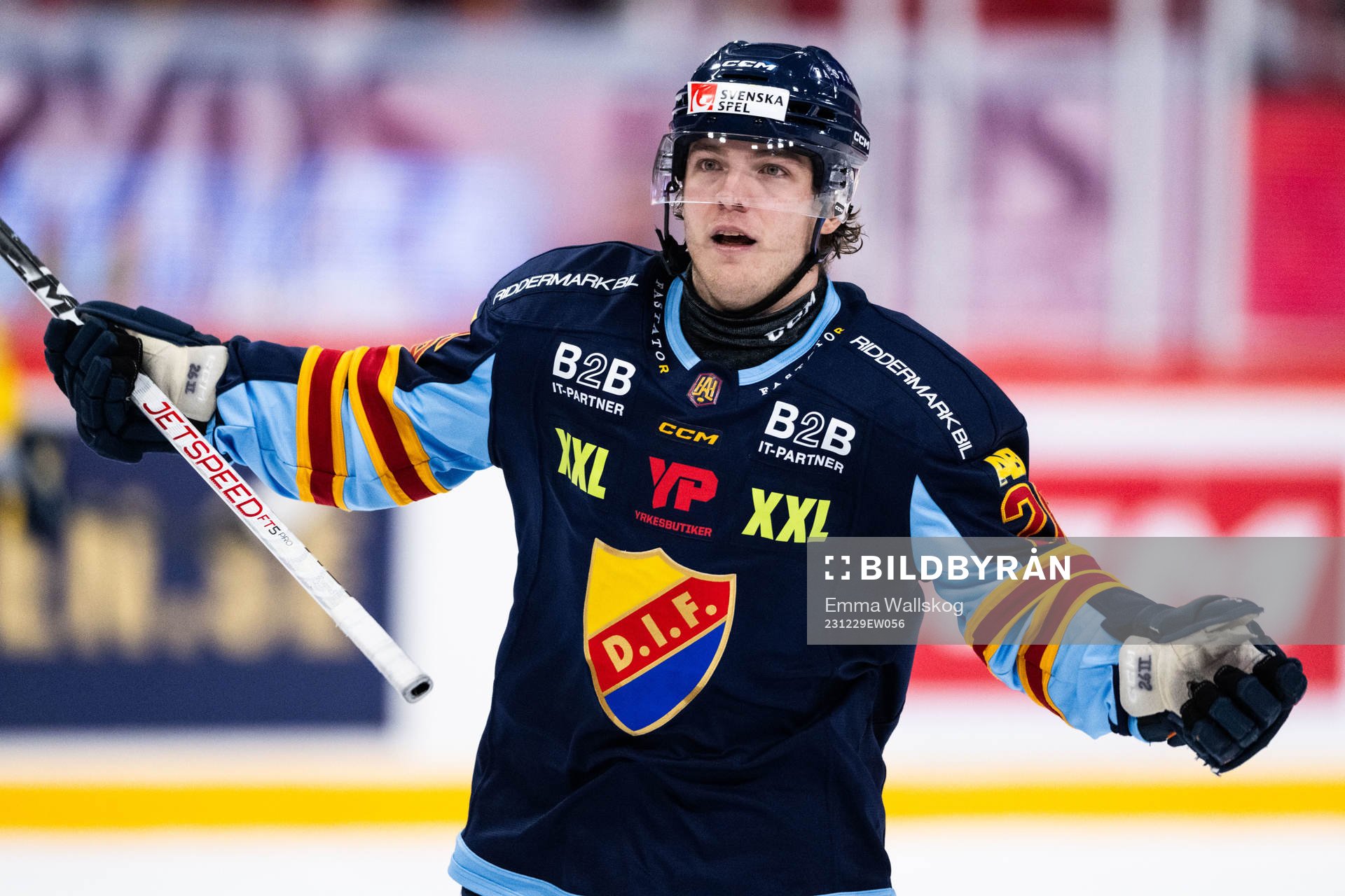 Djurgårdens Emil Berglund reagerar