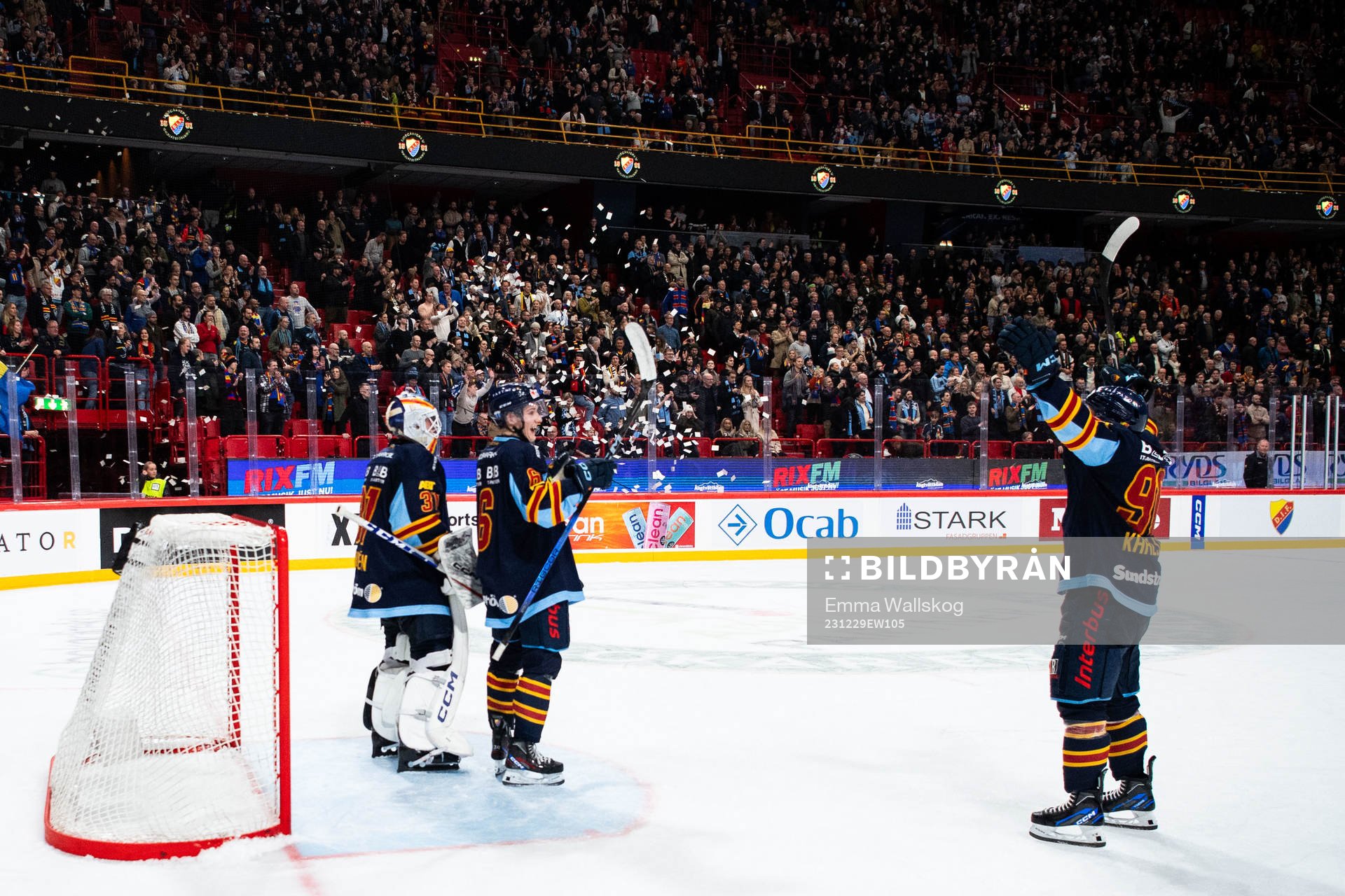 Djurgårdens målvakt Viktor Andrén, Arvid Bergström och