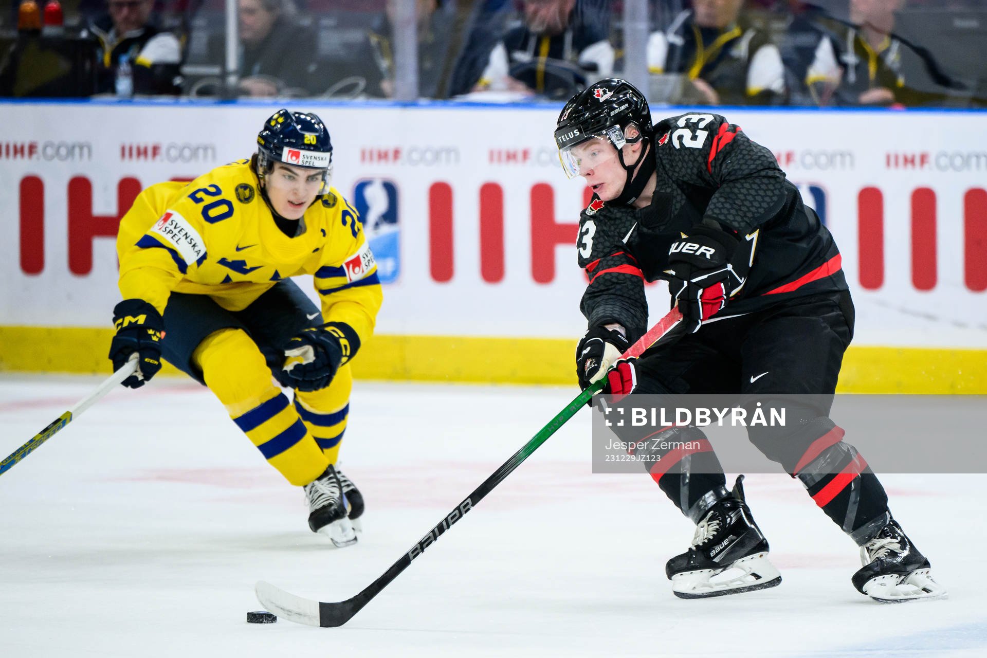 Liam Öhgren of Sweden and Ty Nelson of Canada
