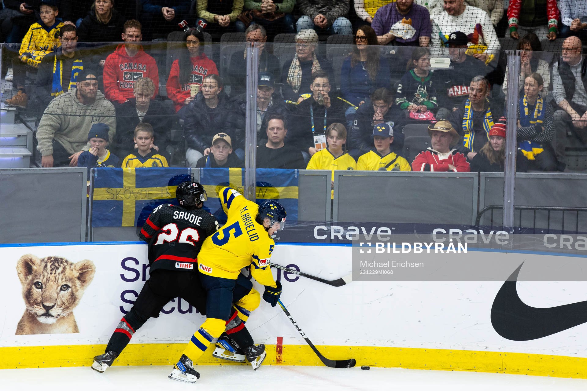 Matthew Savoie of Canada and Mattias Hävelid of Sweden