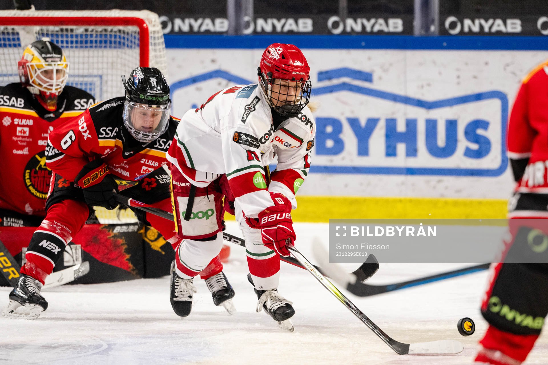 Luleås Jenni Hiirikoski och Modos Mira Hallin