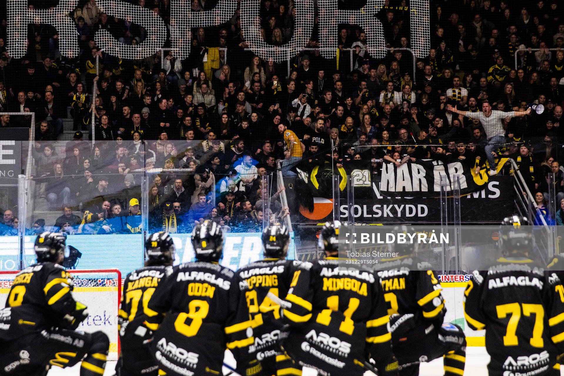 Västerås spelare jublar