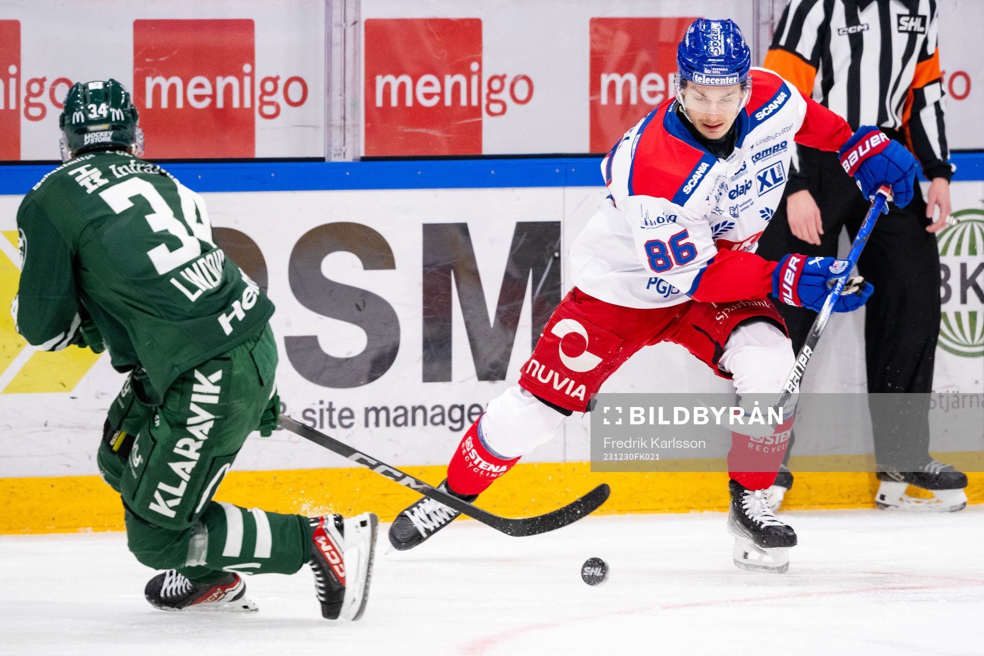 Färjestads Michael Lindqvist och Oskarshamns Lukas Jasek