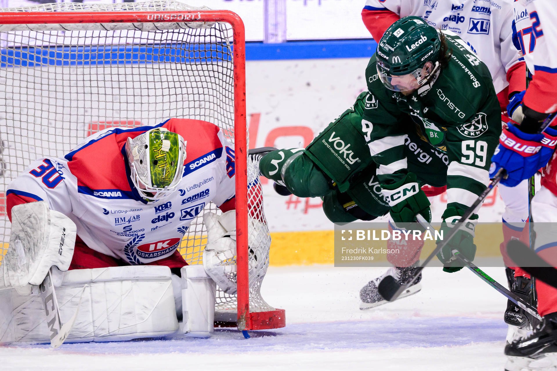 Oskarshamns målvakt Niklas Lundström och Färjestads