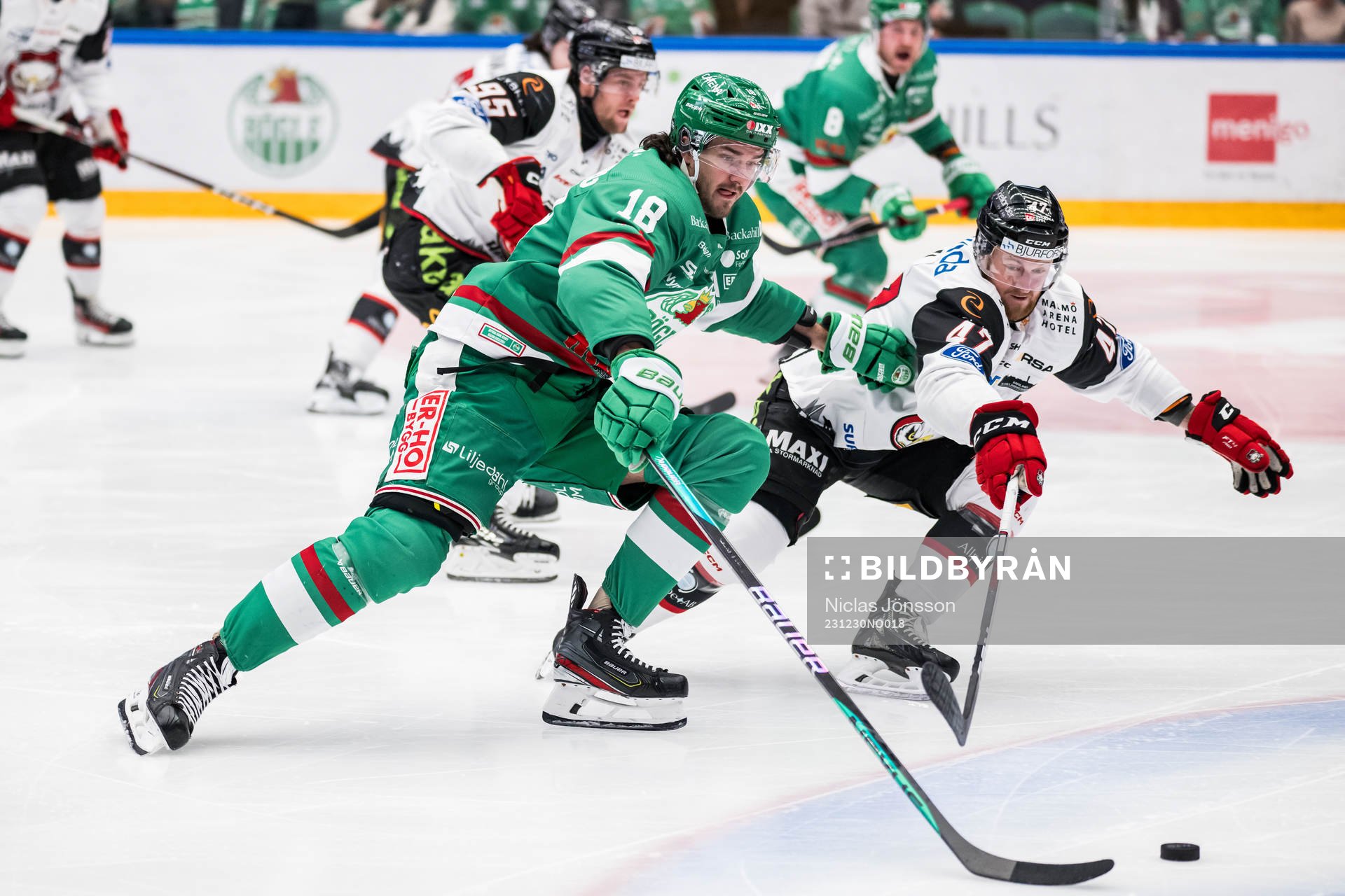 Rögles Dennis Everberg och Malmö Redhawks Joakim Ryan