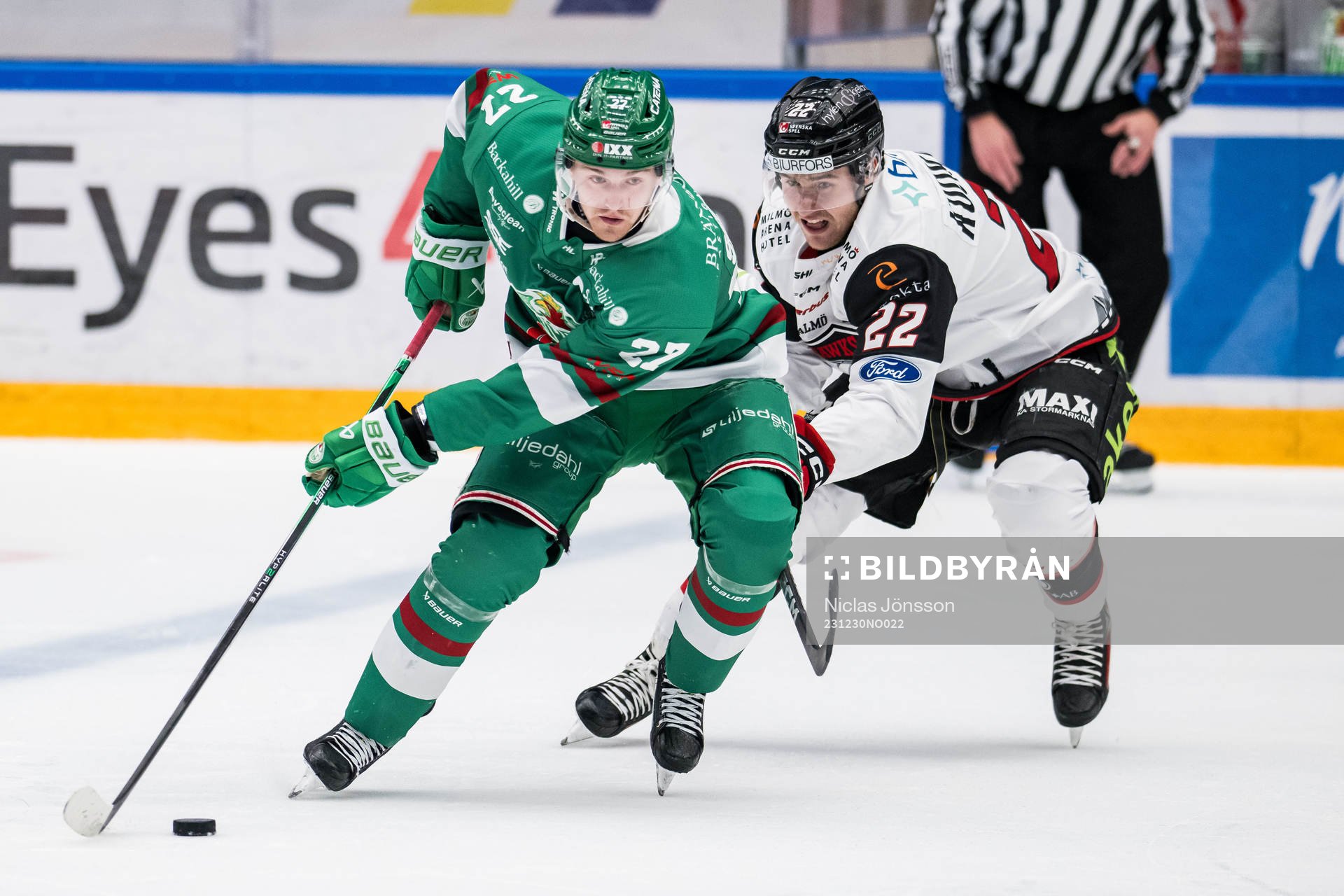 Rögles Linus Sjödin och Malmö Redhawks Janne Kuokkanen