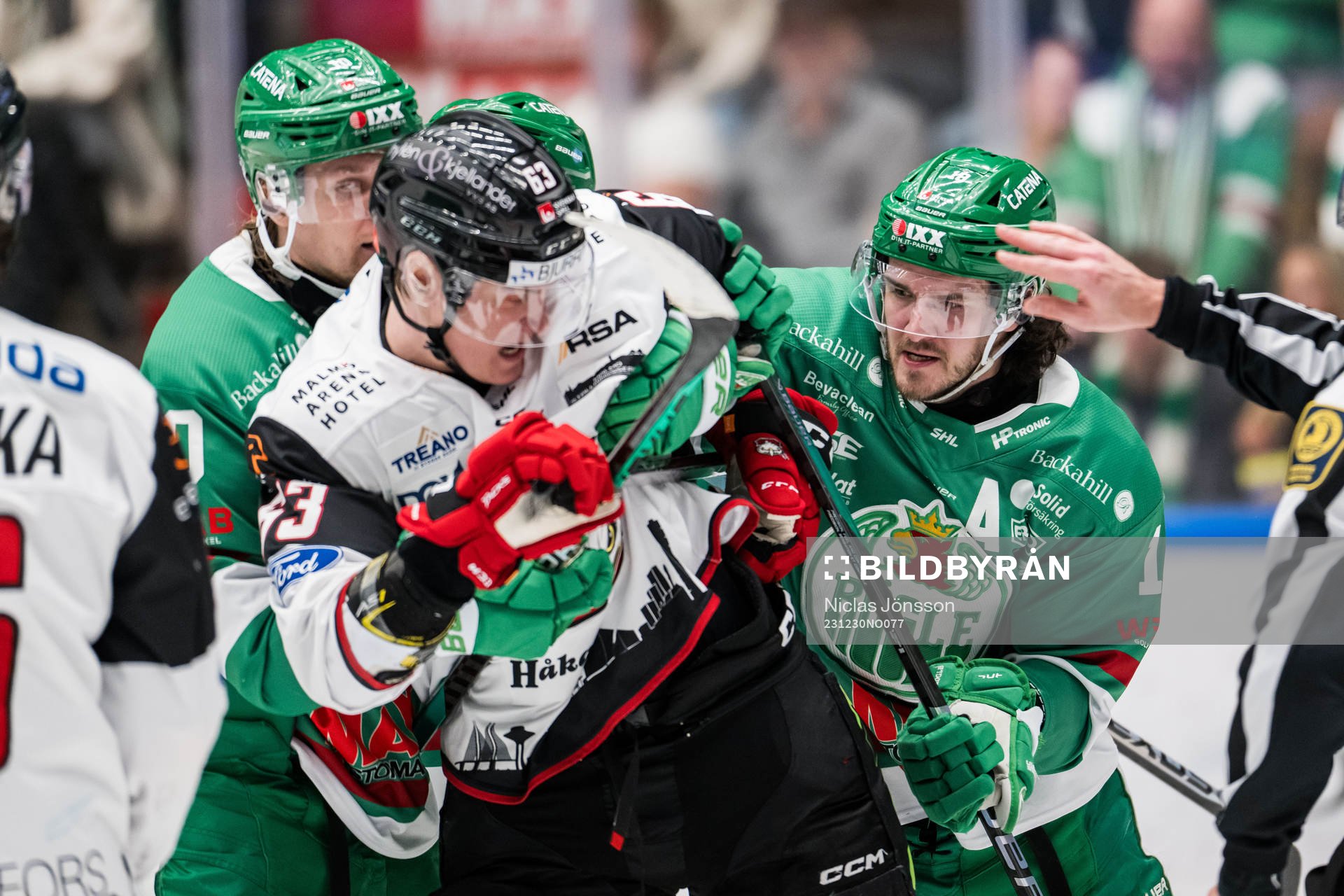 Malmö Redhawks Fredrik Händemark och Rögles Dennis