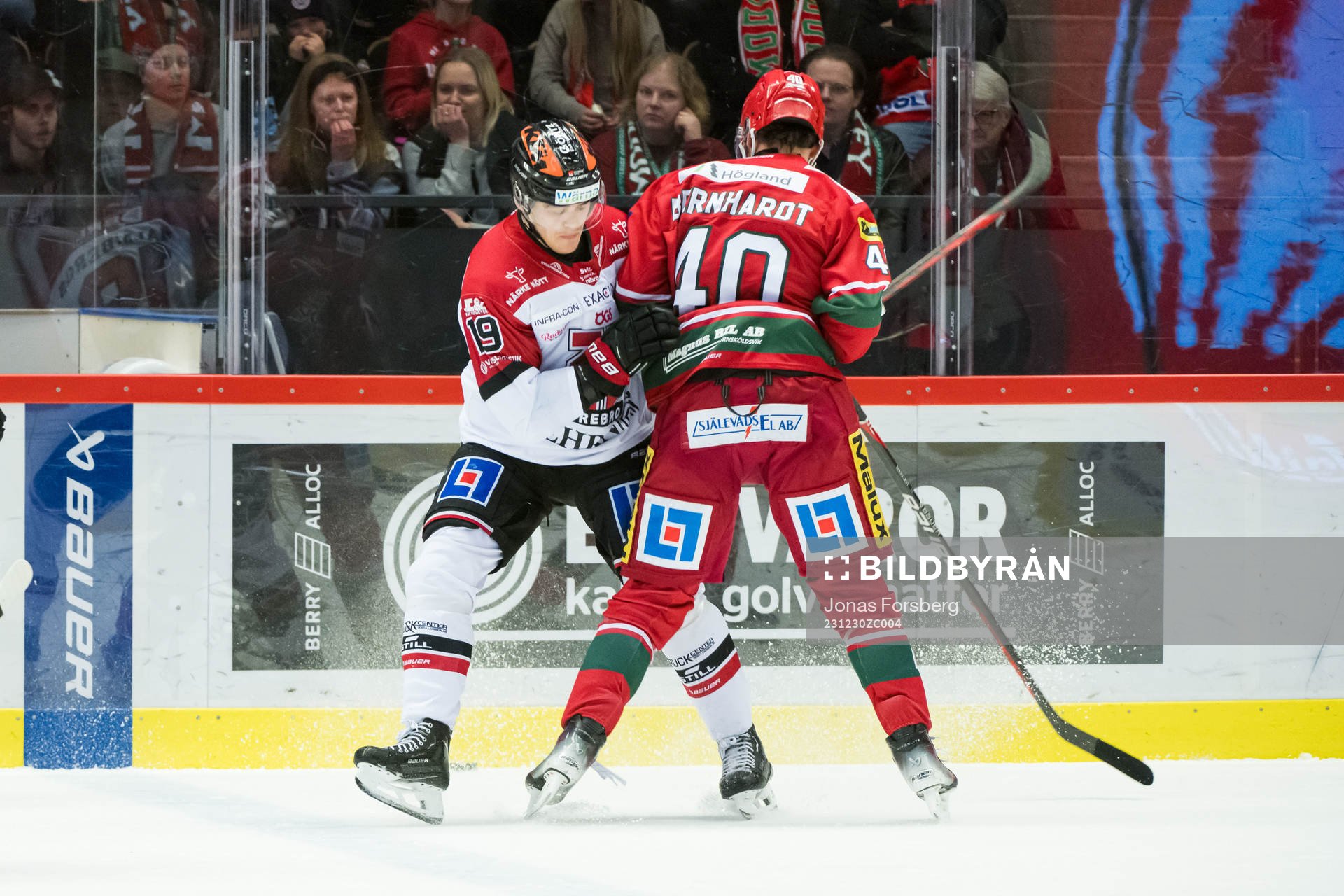 Örebros Axel Sundberg MoDos David Bernhardt