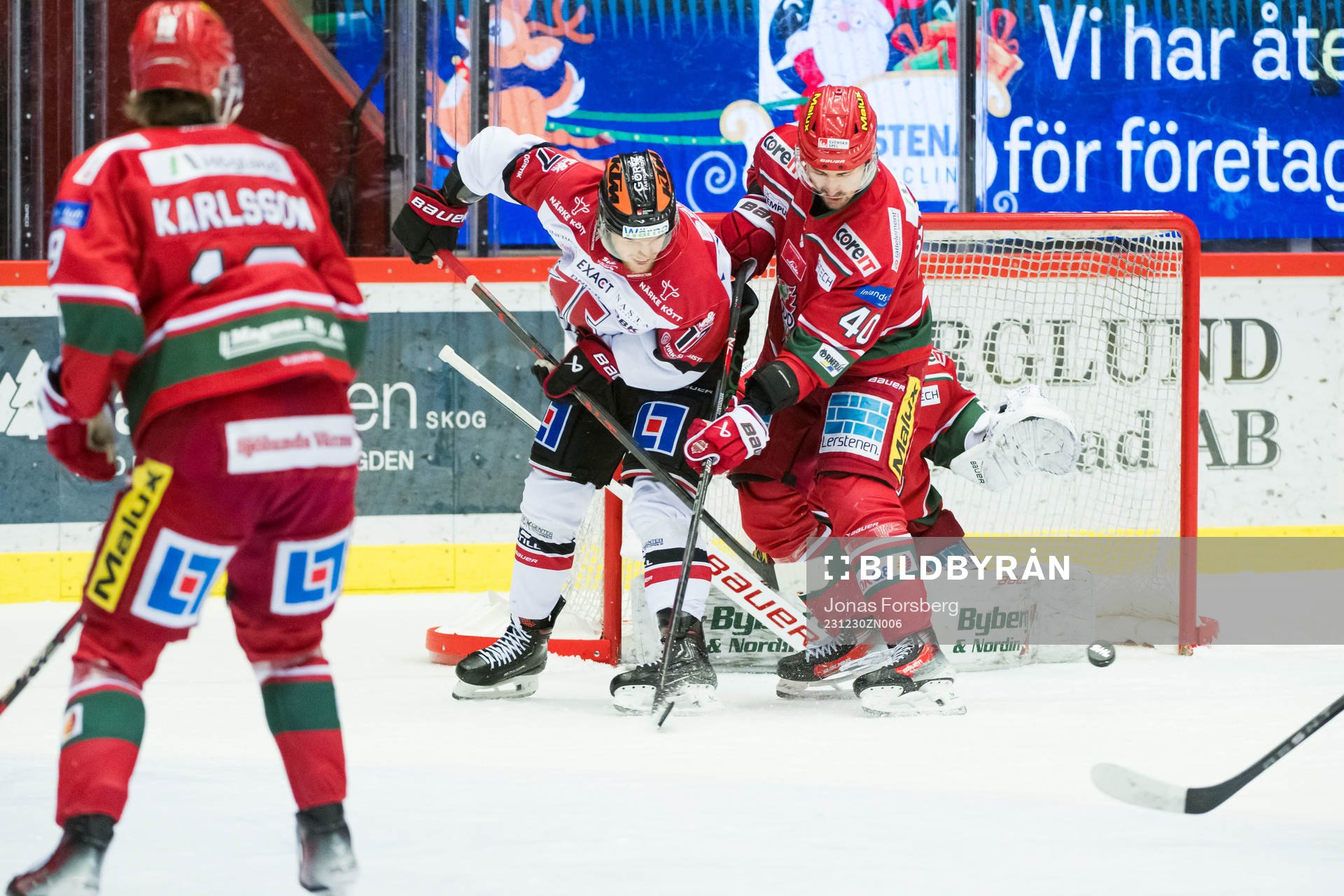 Örebros William Wikman och MoDos David Bernhardt