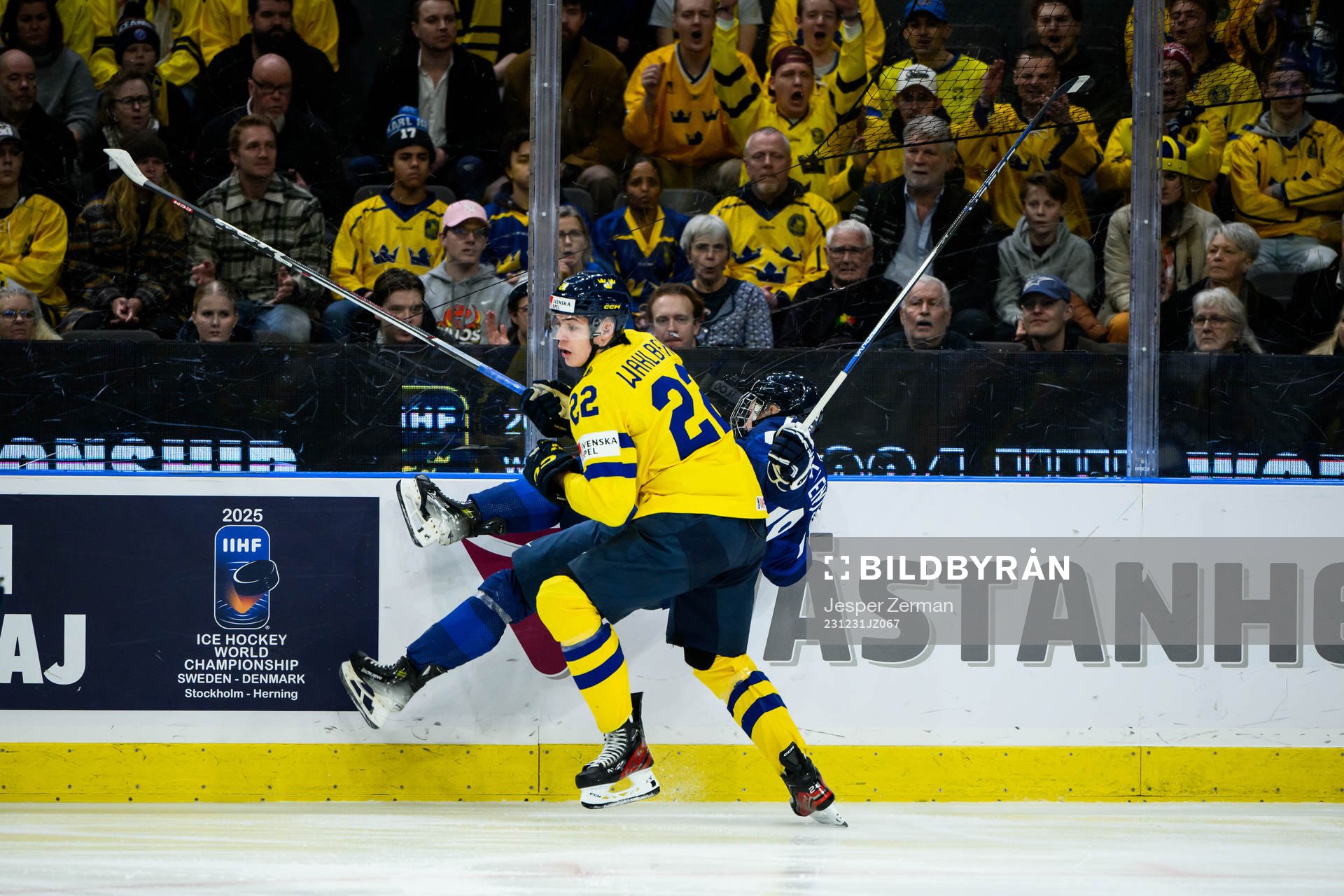 Anton Wahlberg of Sweden and Konsta Helenius of Finland