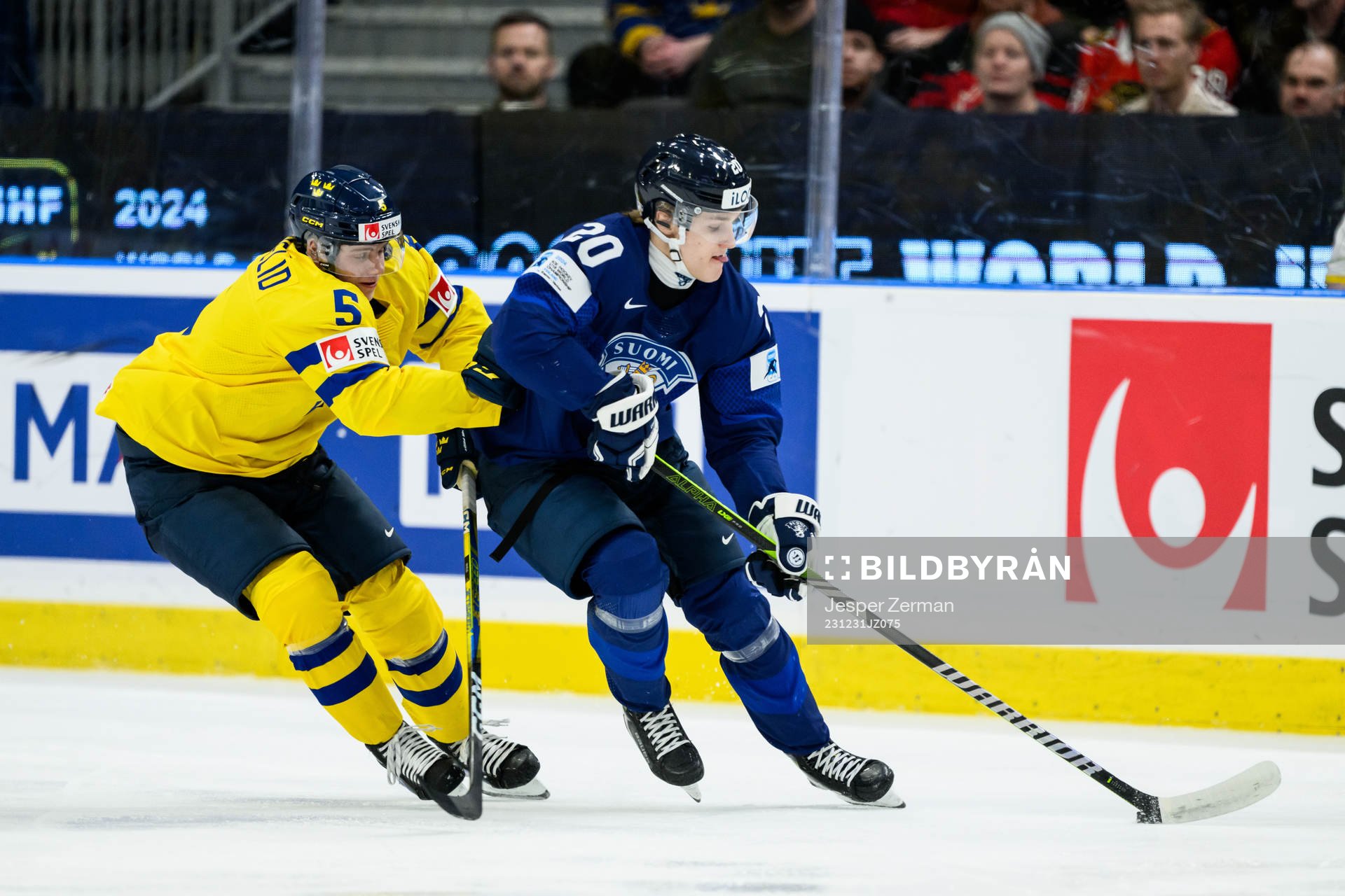 Mattias Hävelid of Sweden and Oiva Keskinen of Finland