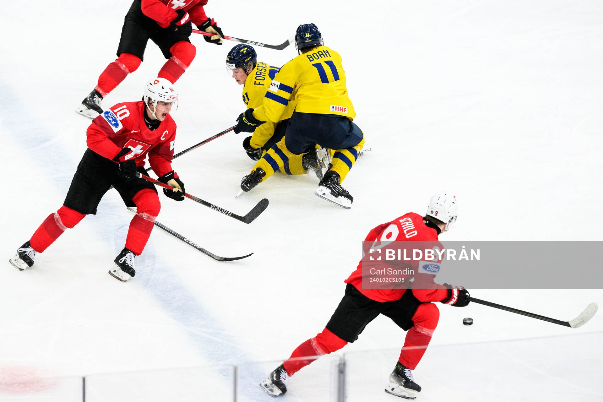 Zeb Forsfjäll and Isac Born of Sweden