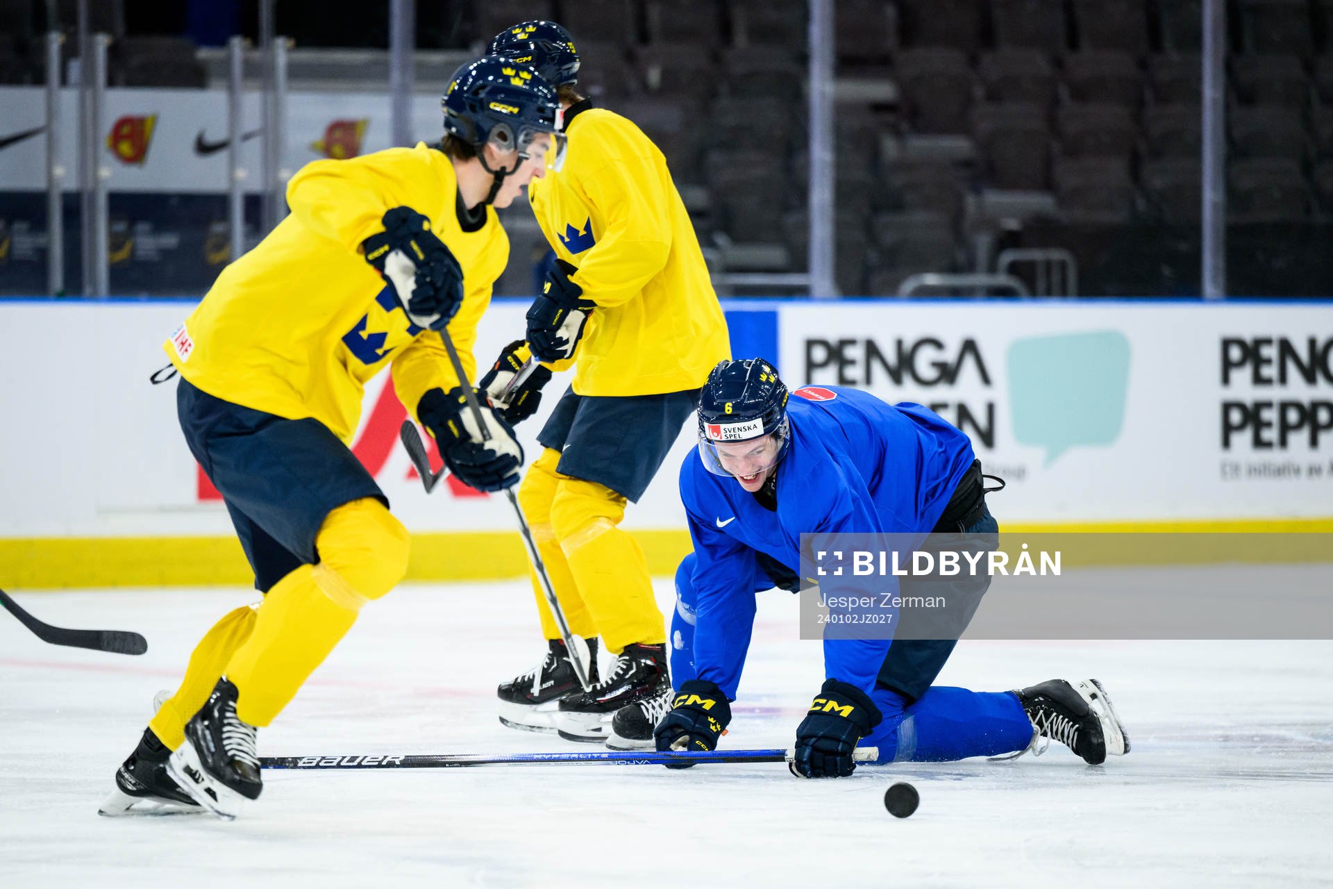 David Edstrom and Anton Johansson of Sweden at a practice