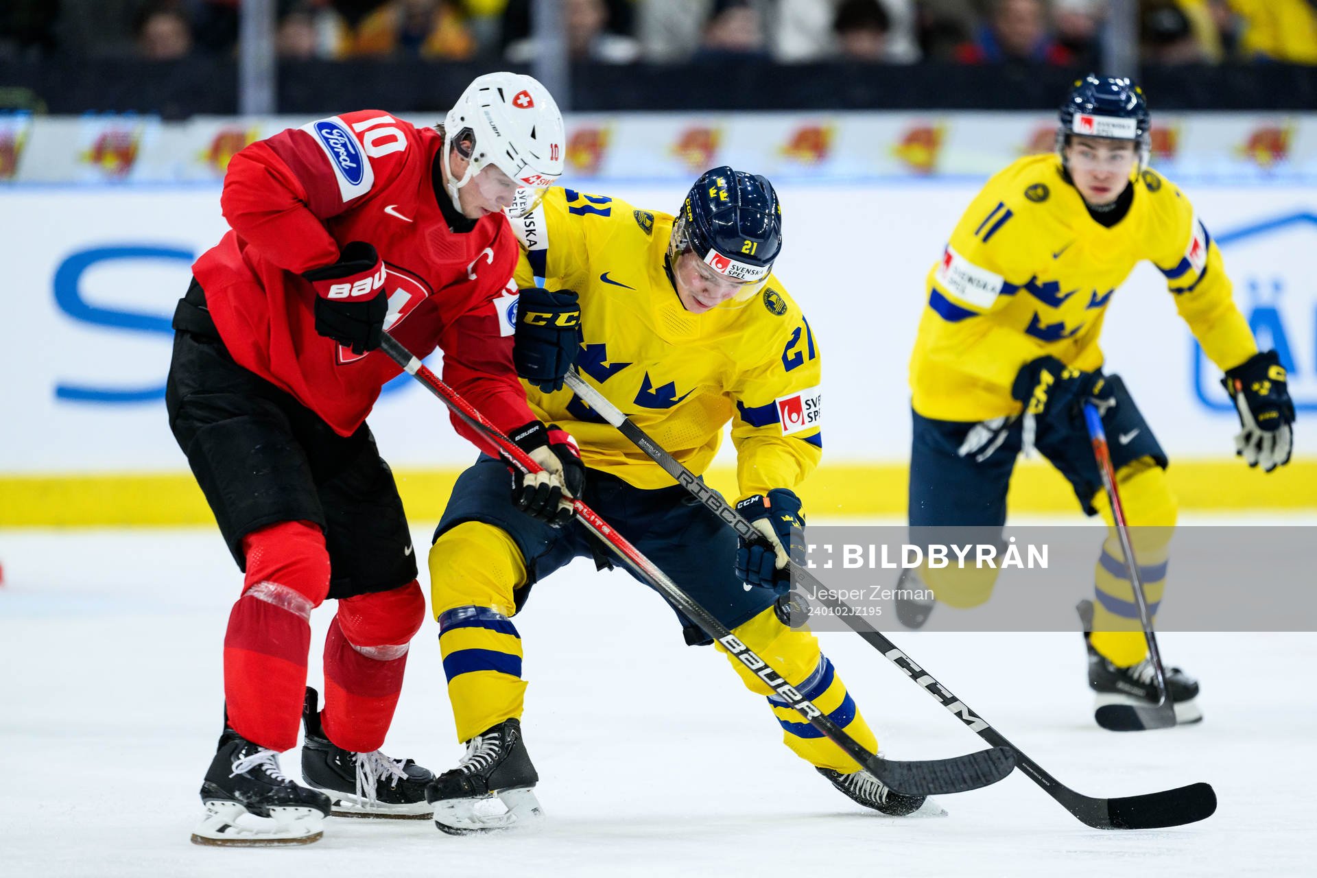 Jonas Taibel of Switzerland and Zeb Forsfjäll of Sweden