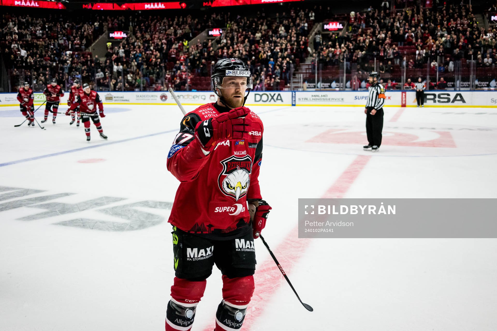 Malmö Redhawks Joakim Ryan jublar