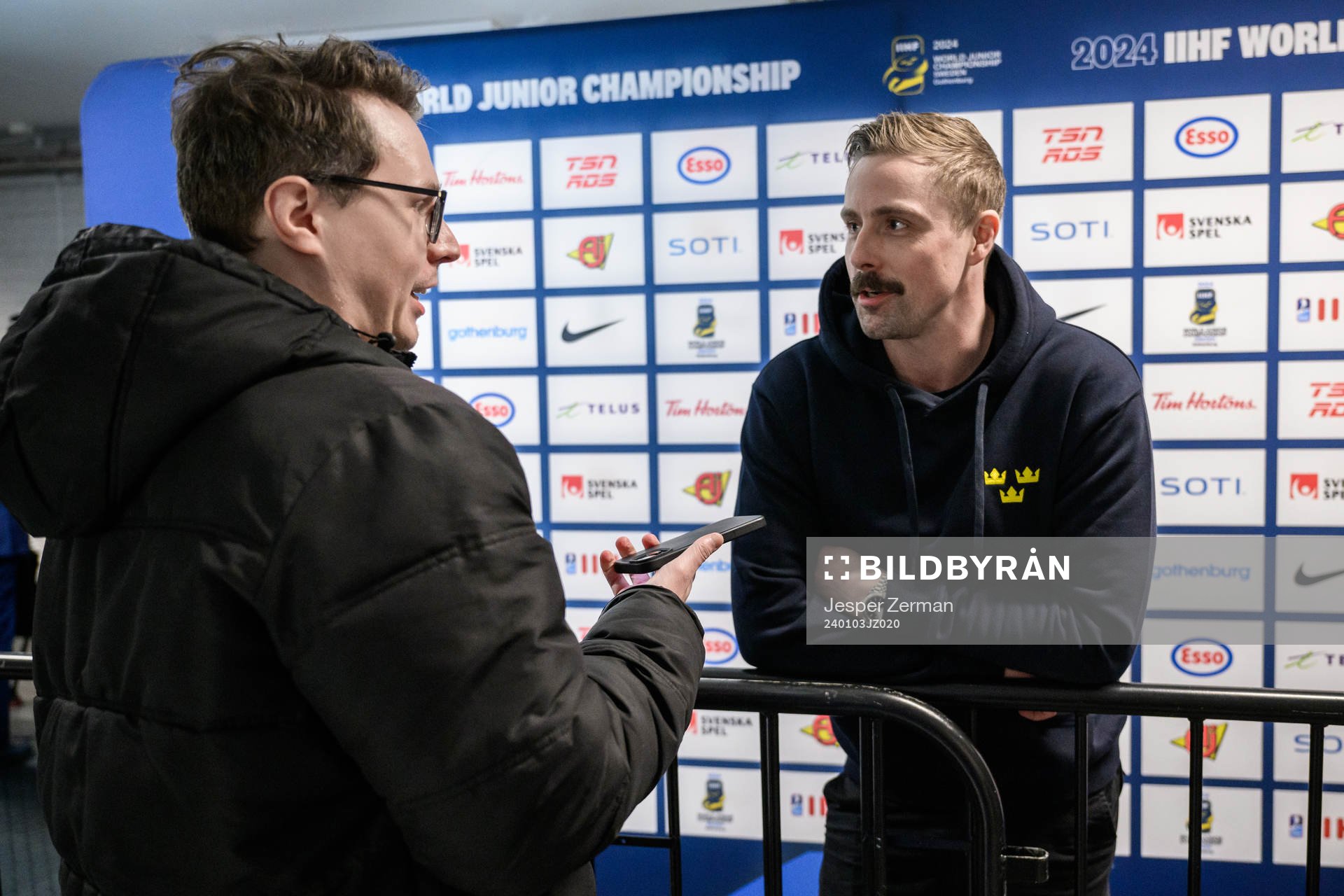Assistant coach Pierre Johnsson of Sweden