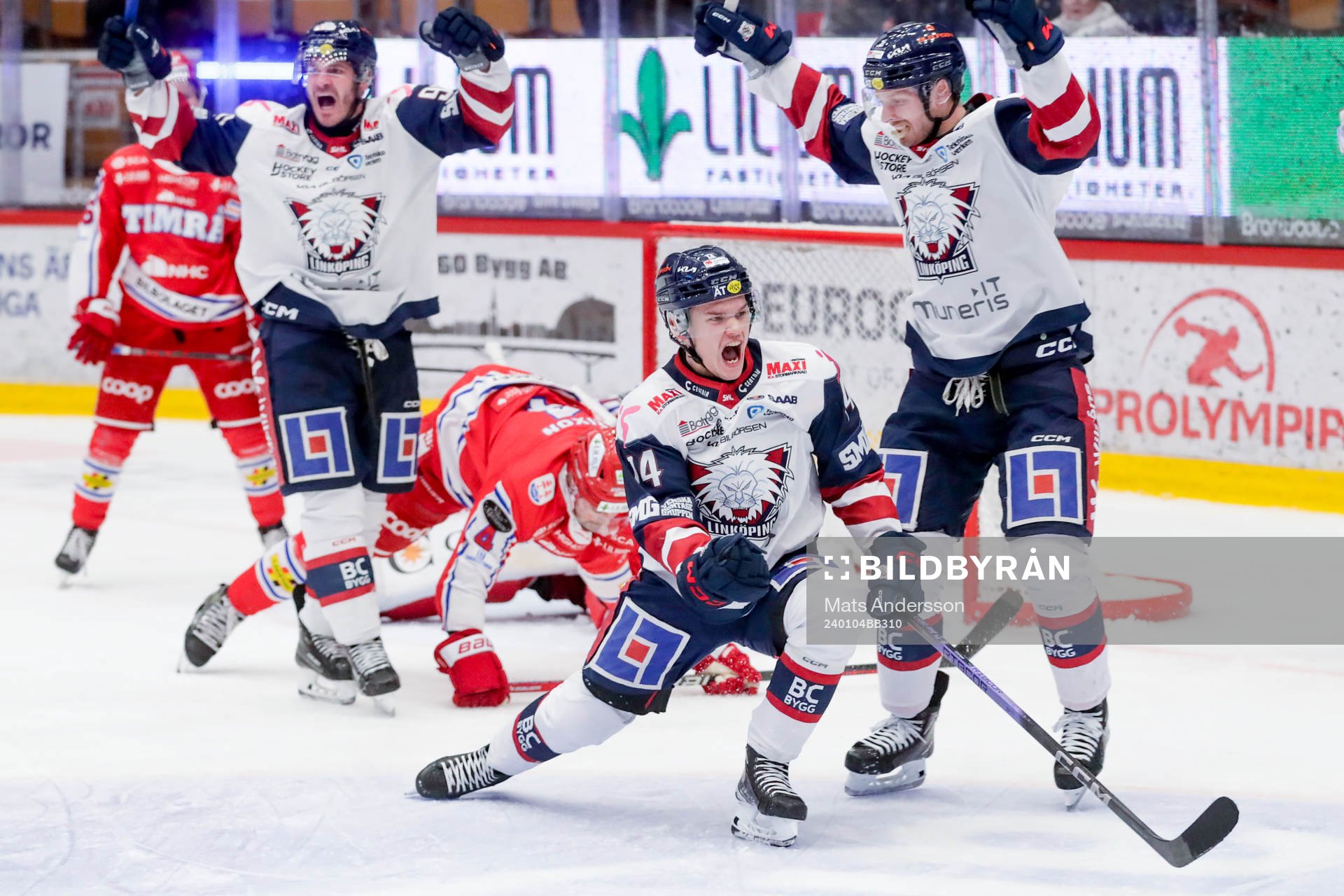 Linköpings Arvid Costmar jublar