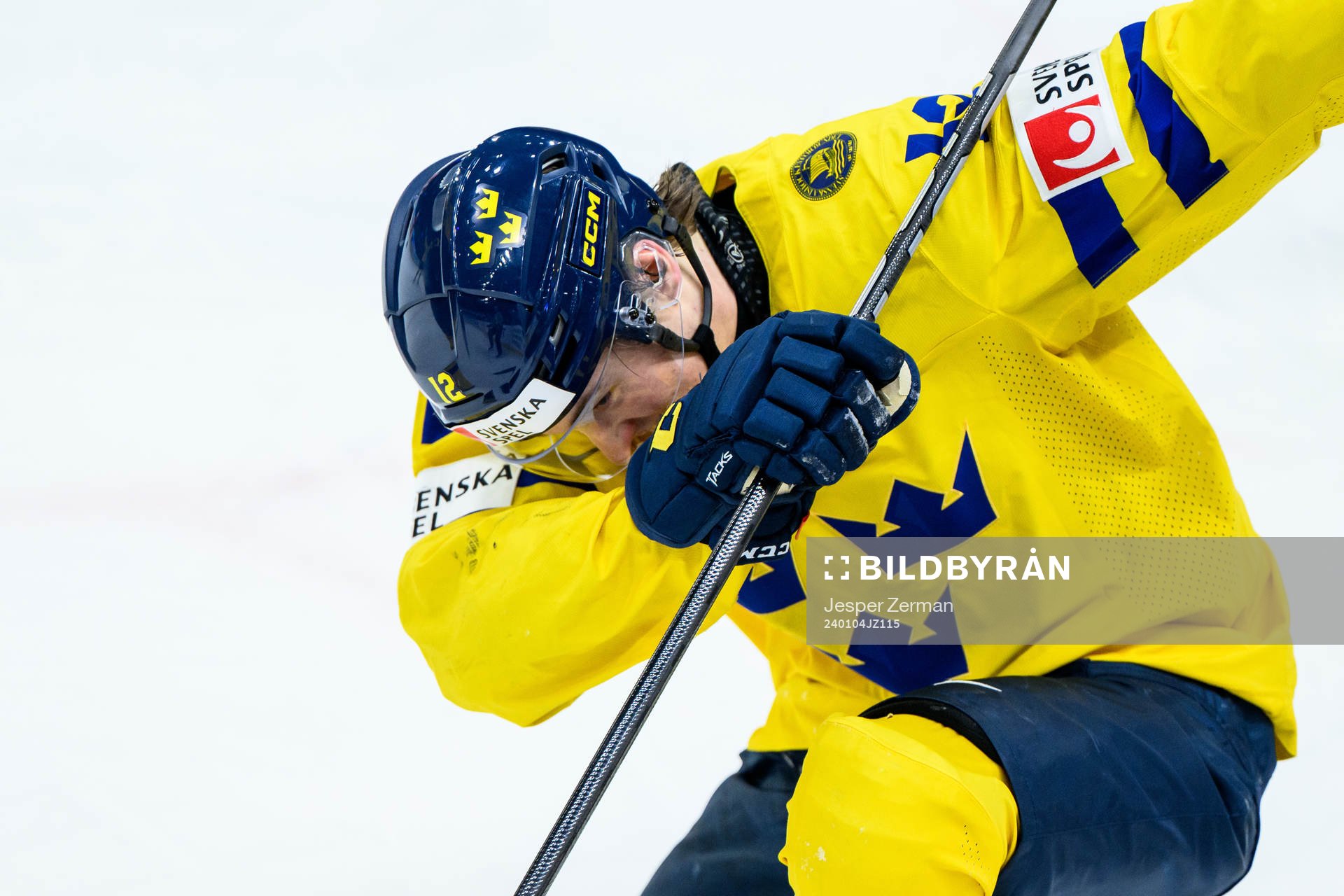 Noah Östlund of Sweden celebrates the 4-2 goal
