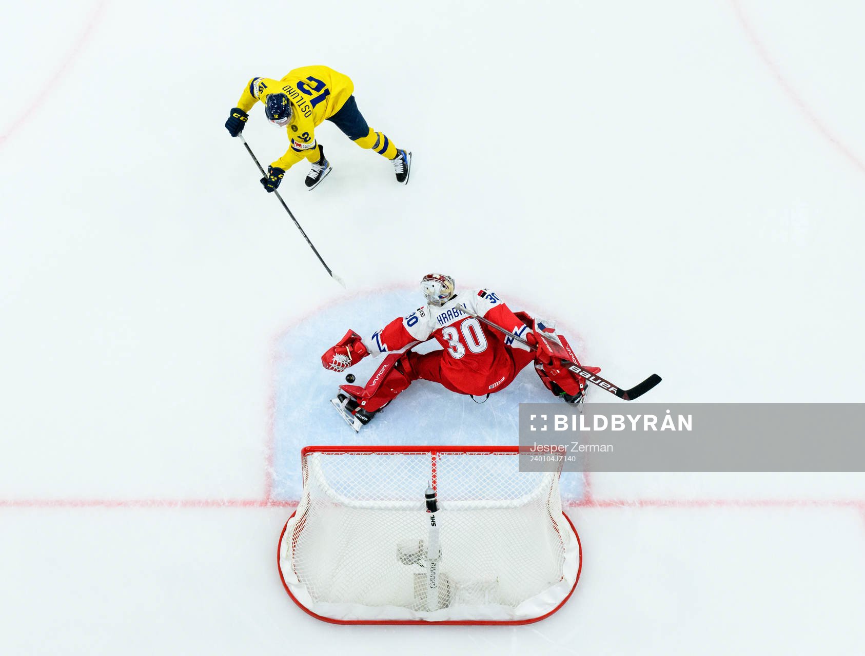 Noah Östlund of Sweden scores 4-2