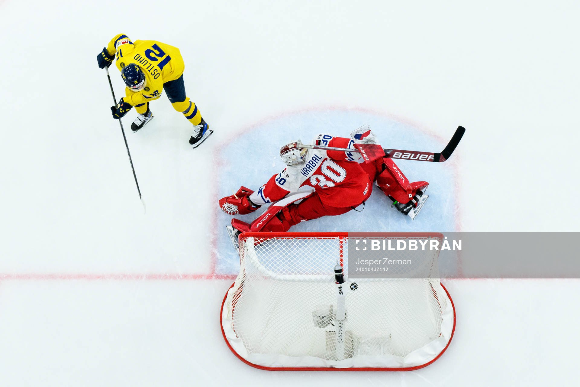 Noah Östlund of Sweden scores 4-2