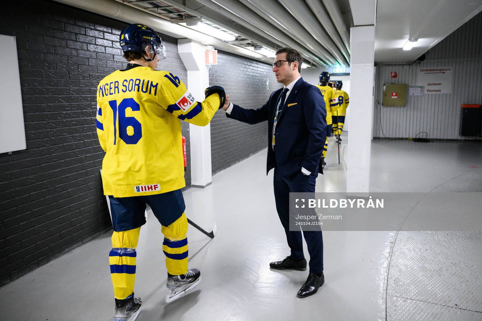 Felix Unger Sörum and Assistant coach Alexander Steen
