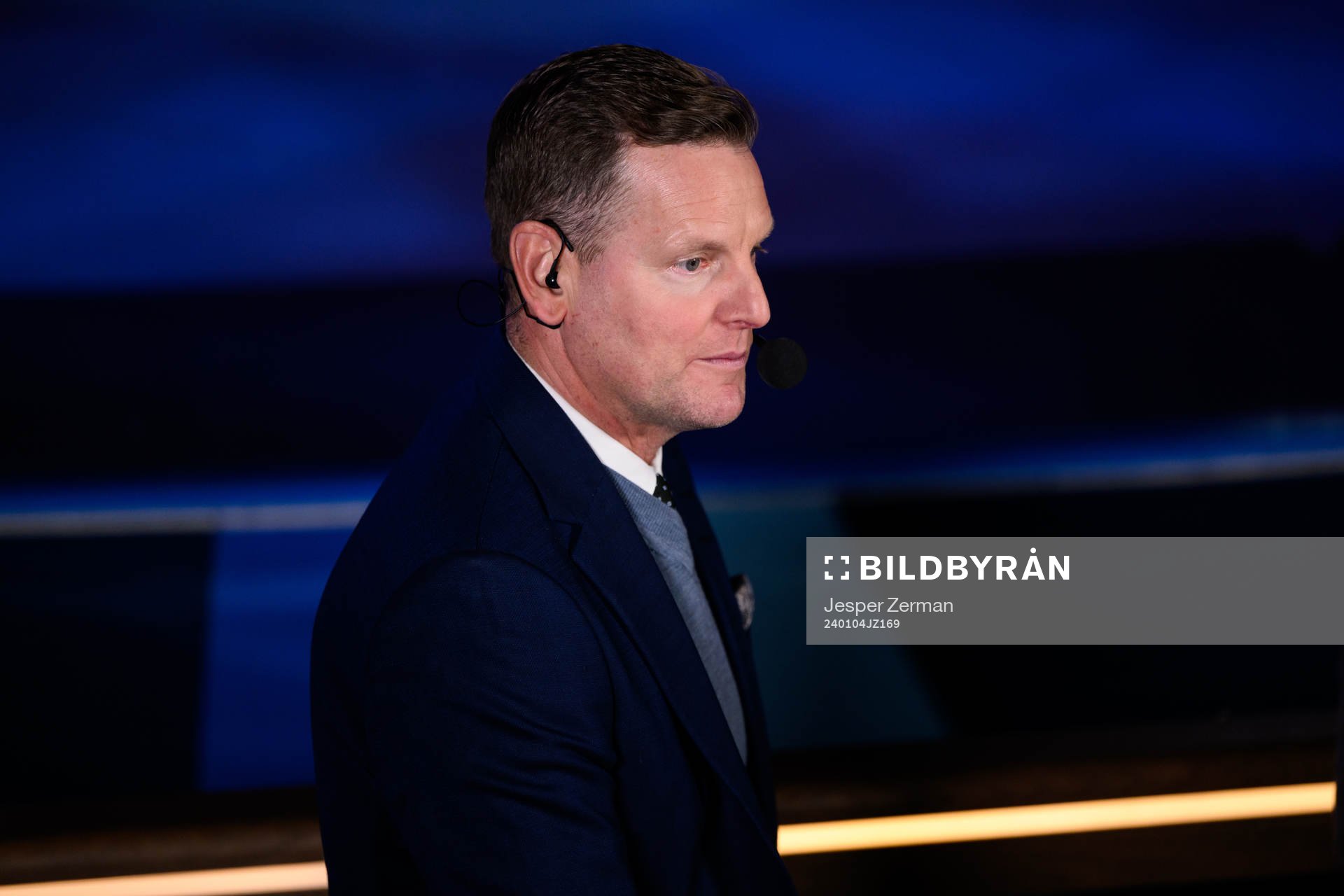 Niklas Jihde  in the Viaplay studio