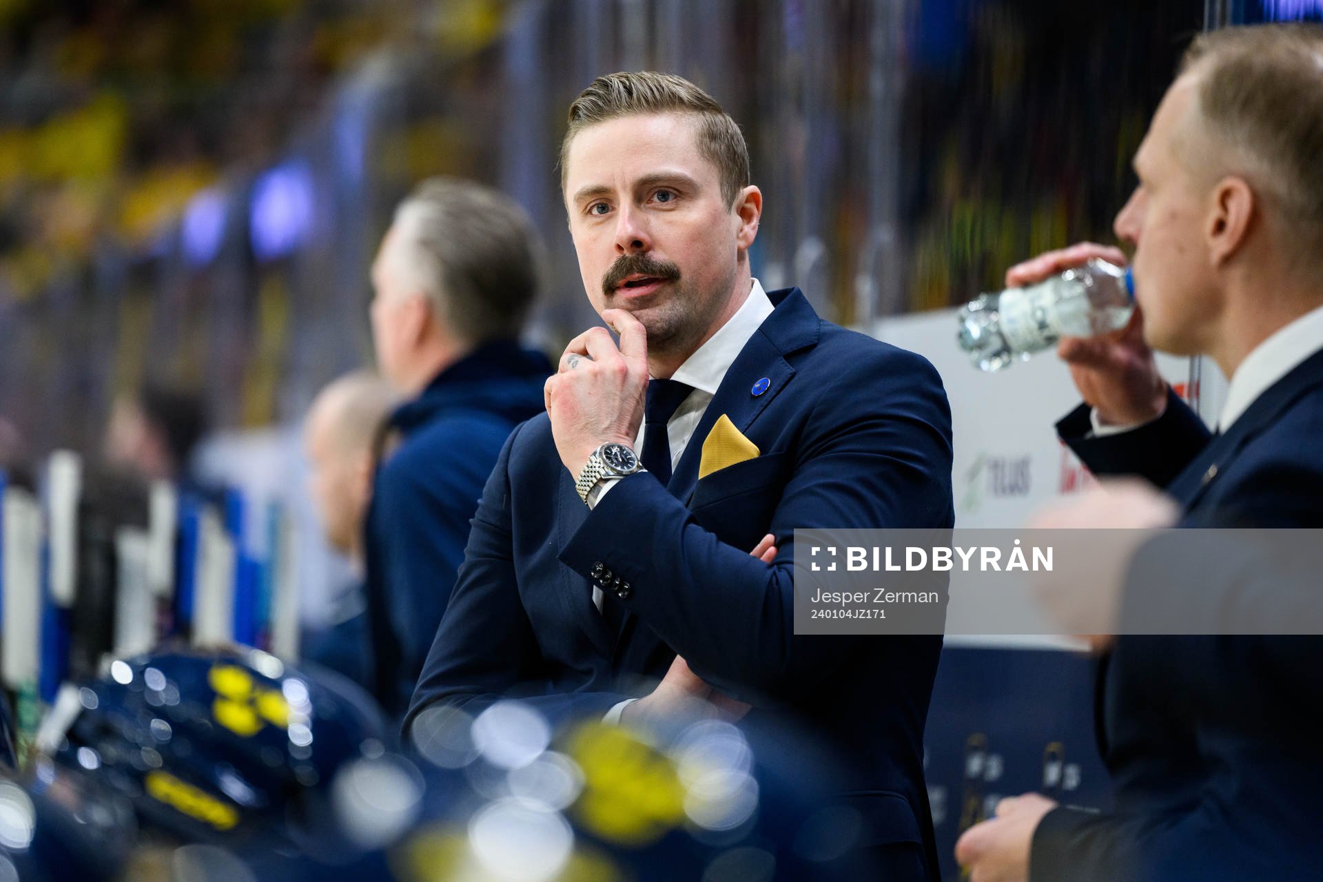 Assistant coach Pierre Johnsson of Sweden