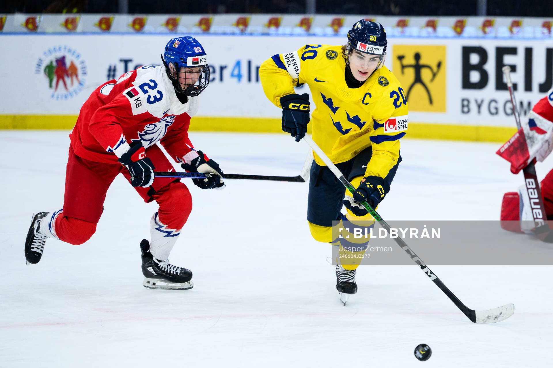 Tomas Galvas of Czech Republic and Liam Öhgren of Sweden
