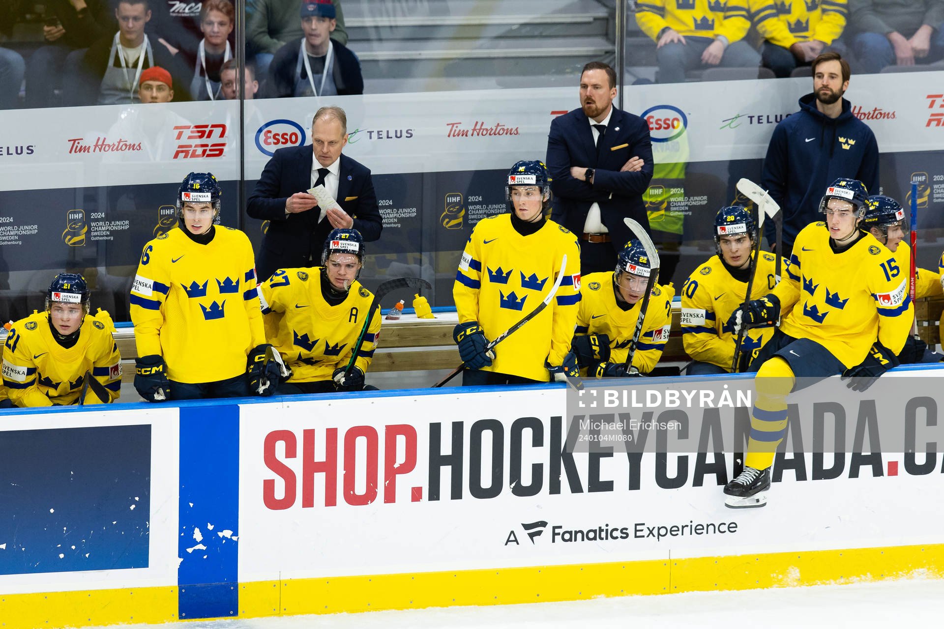 Players and staff of Sweden
