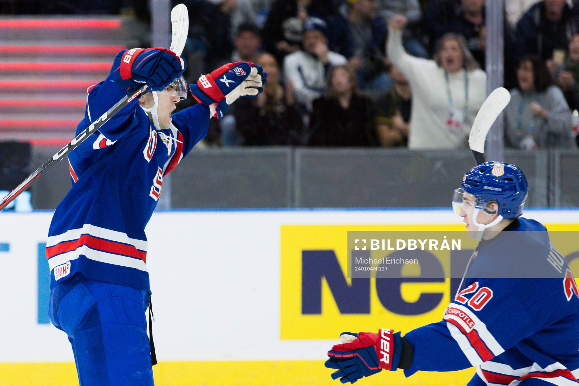 Cutter Gauthier of USA celebrates the 3-2 goal