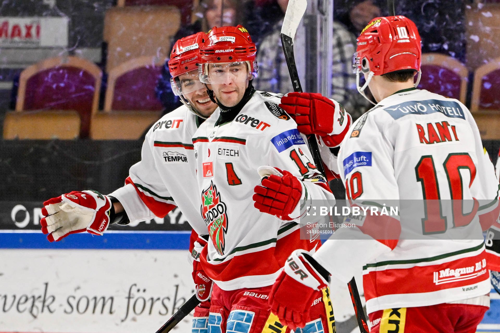 MoDos Mikael Ruohomaa och Sampo Ranta jublar