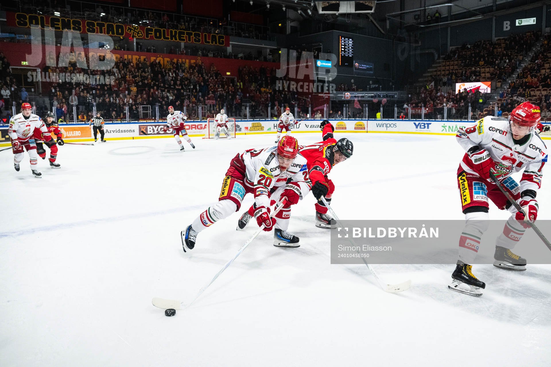 MoDos Logan Hutsko och Luleås Nikola Pasic
