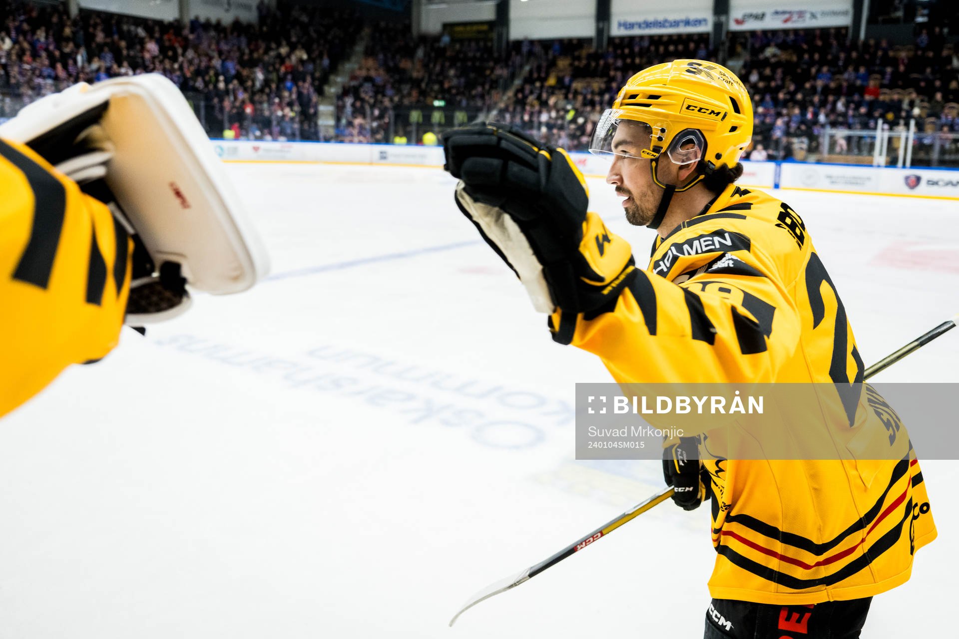 Skellefteås Dylan Sikura jublar