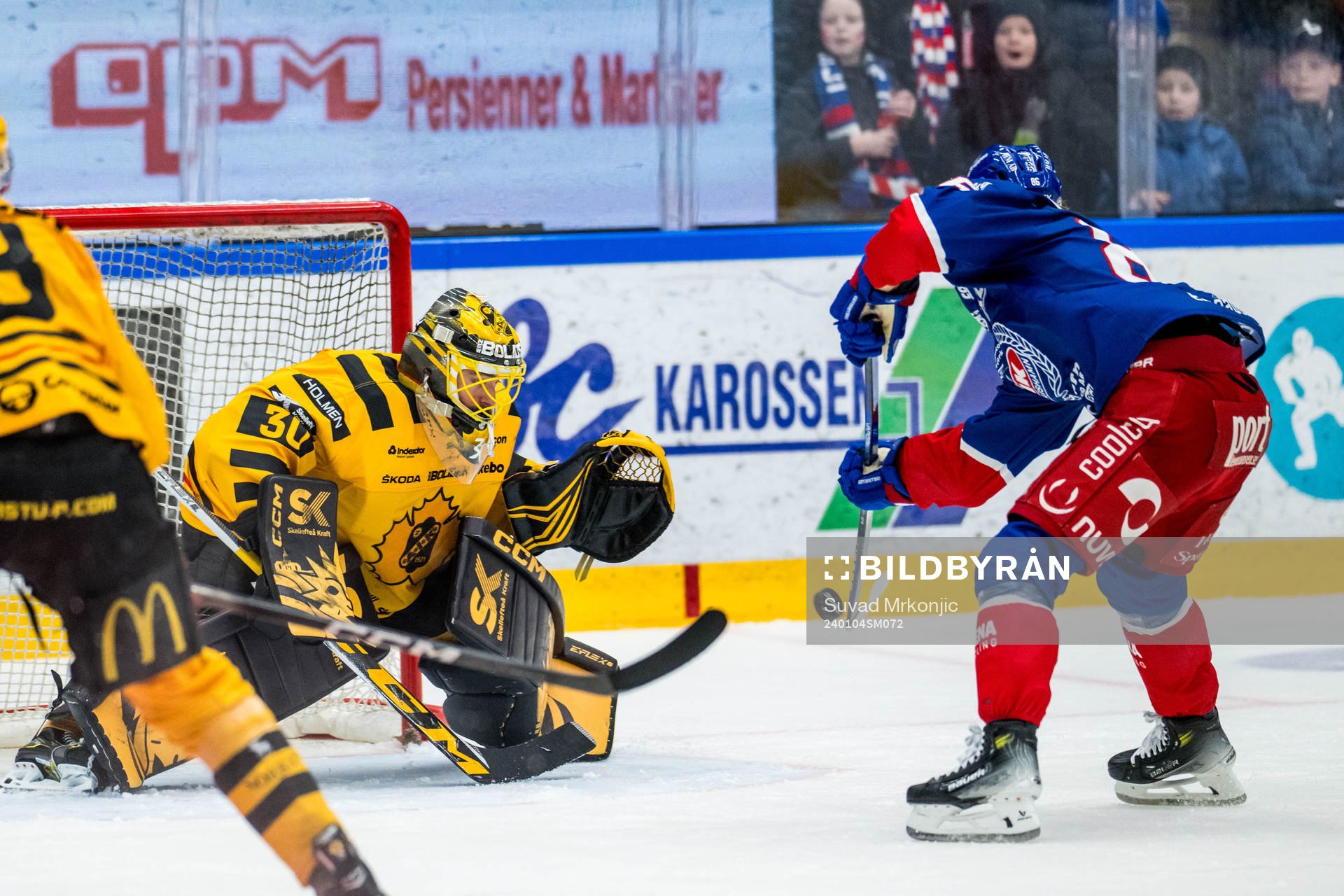 Skellefteås målvakt Gustaf Lindvall och Oskarshamns Lukas