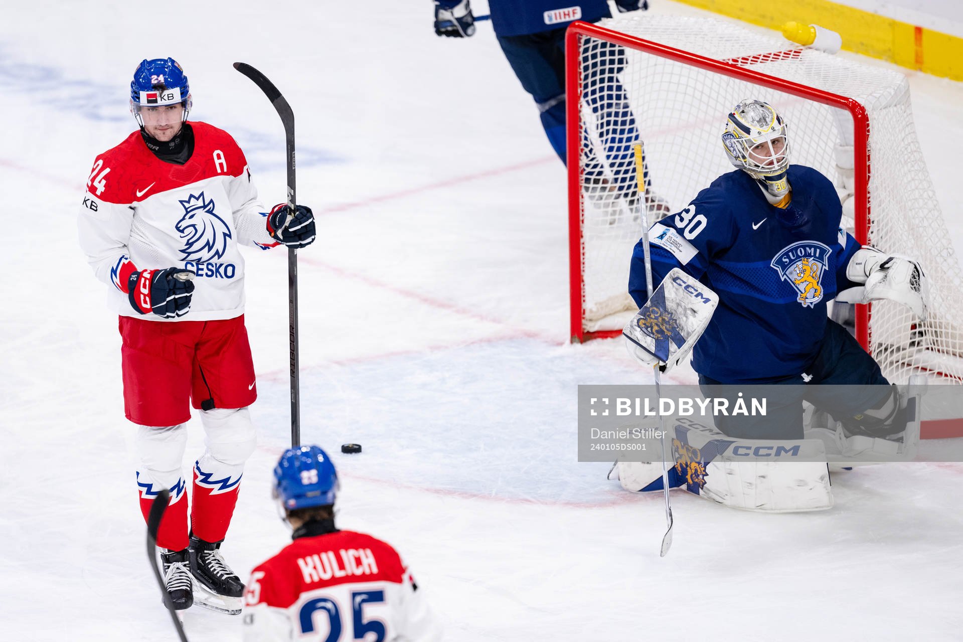 Matyas Sapovaliv and Jiri Kulich of Czech Republic