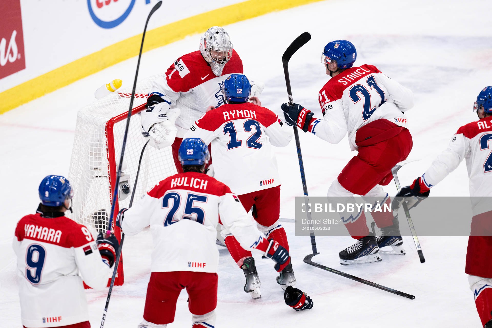 Goaltender Jakub Vondras of Czech Republic  and his team