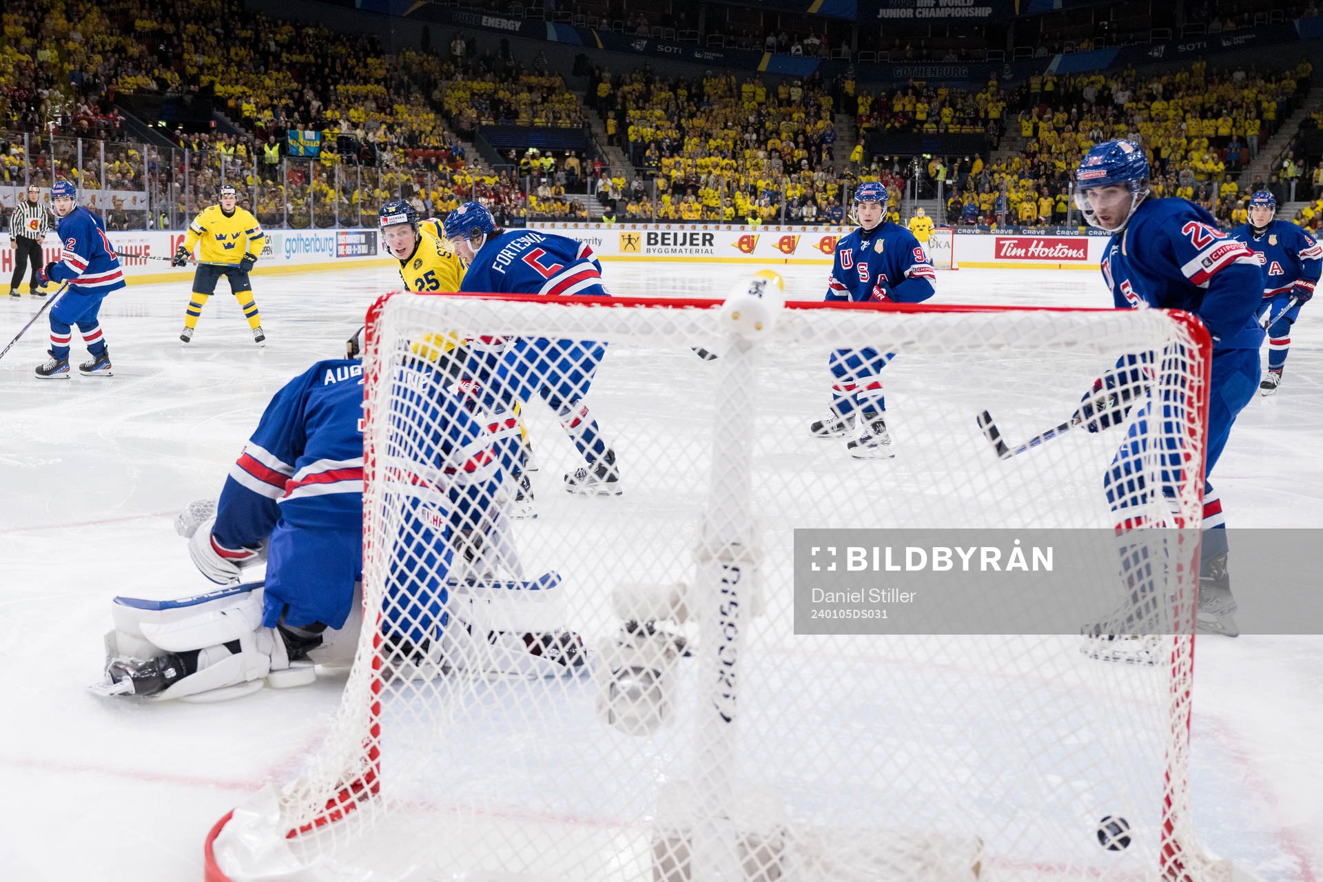 Otto Stenberg of Sweden scores the 1-1 goal behind