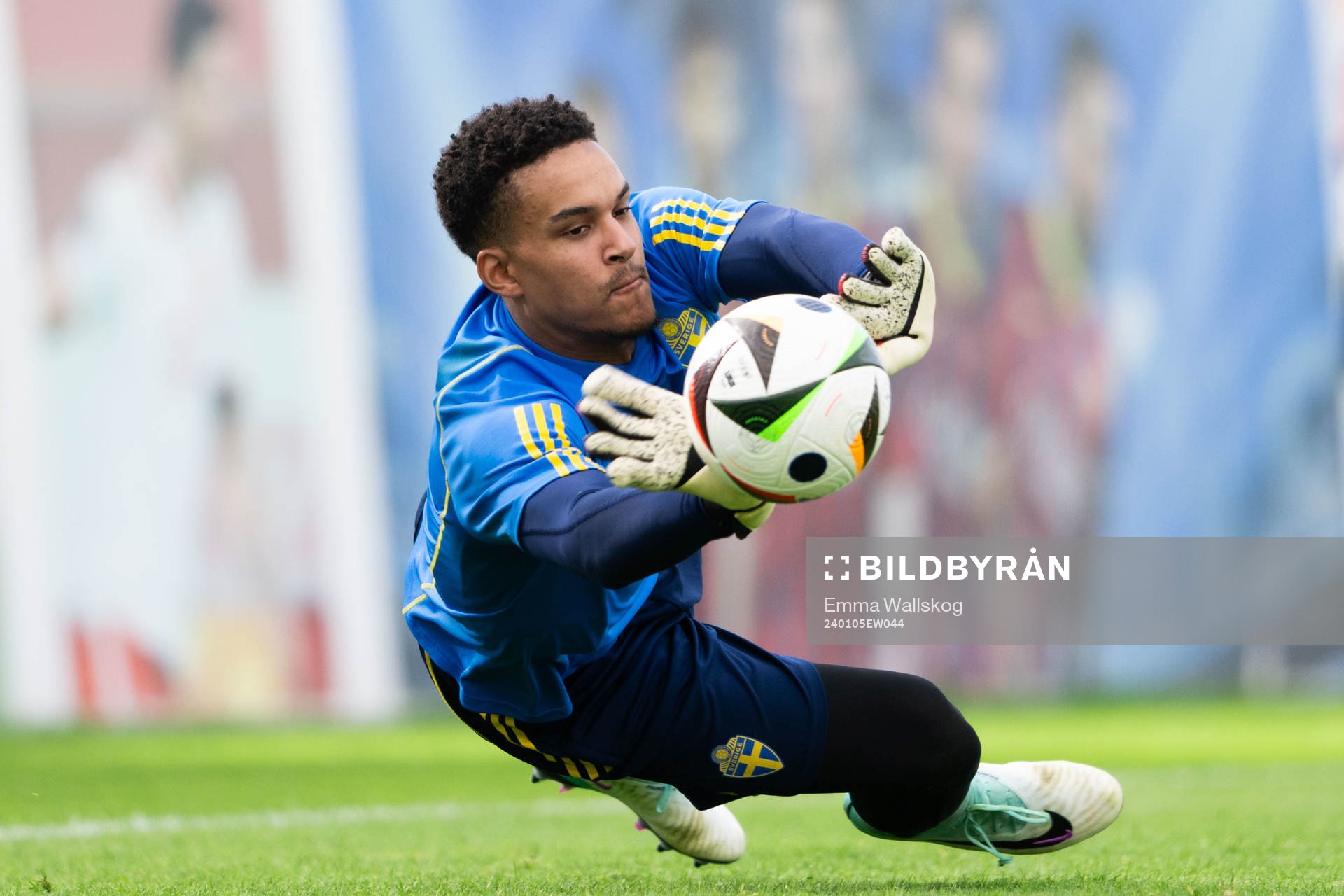 Goalkeeper Oliver Dovin of the Swedish men's football