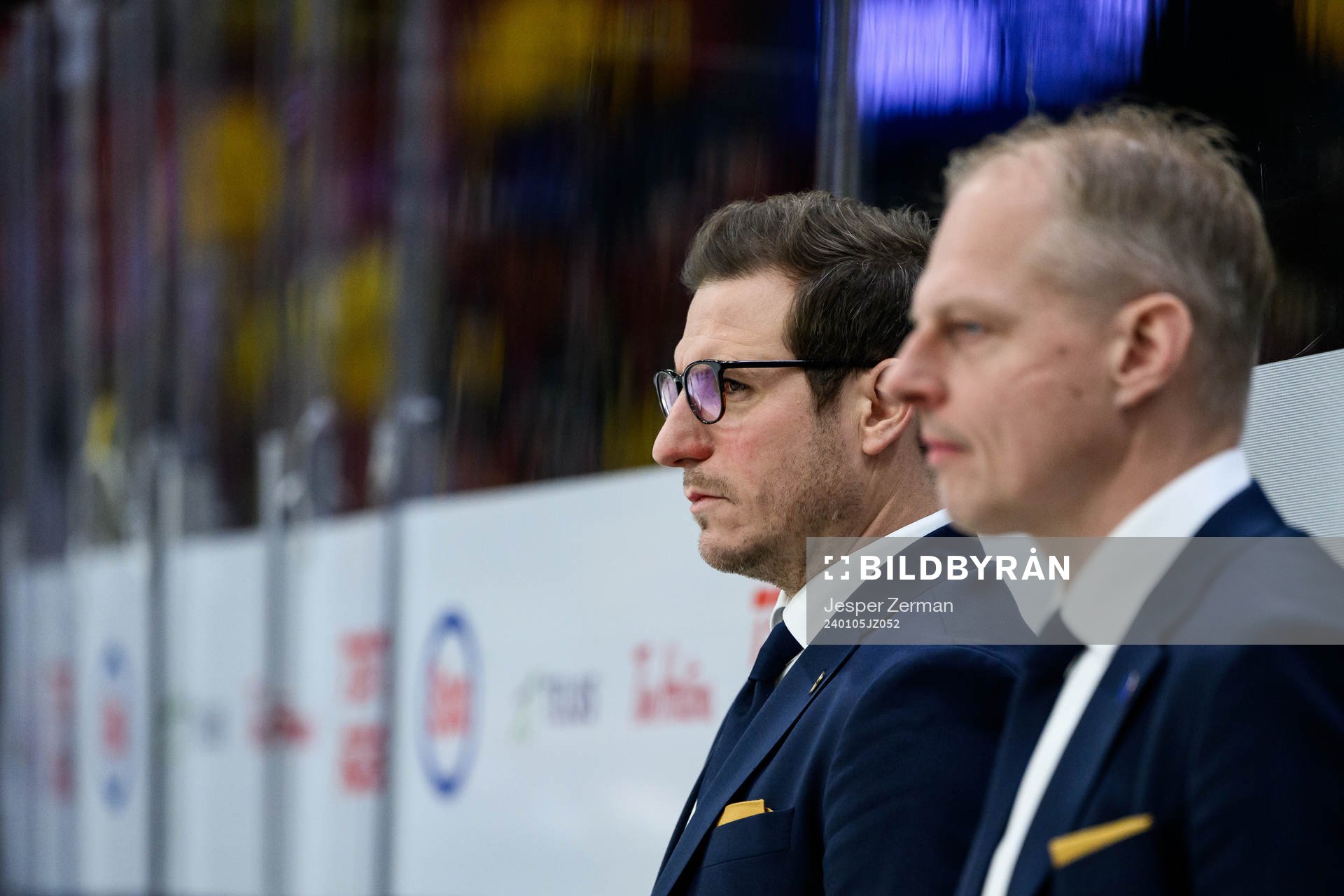 Assistant coach Alexander Steen of Sweden