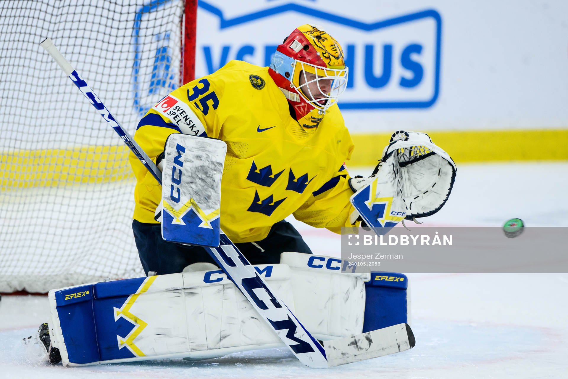 Goaltender Hugo Hävelid of Sweden