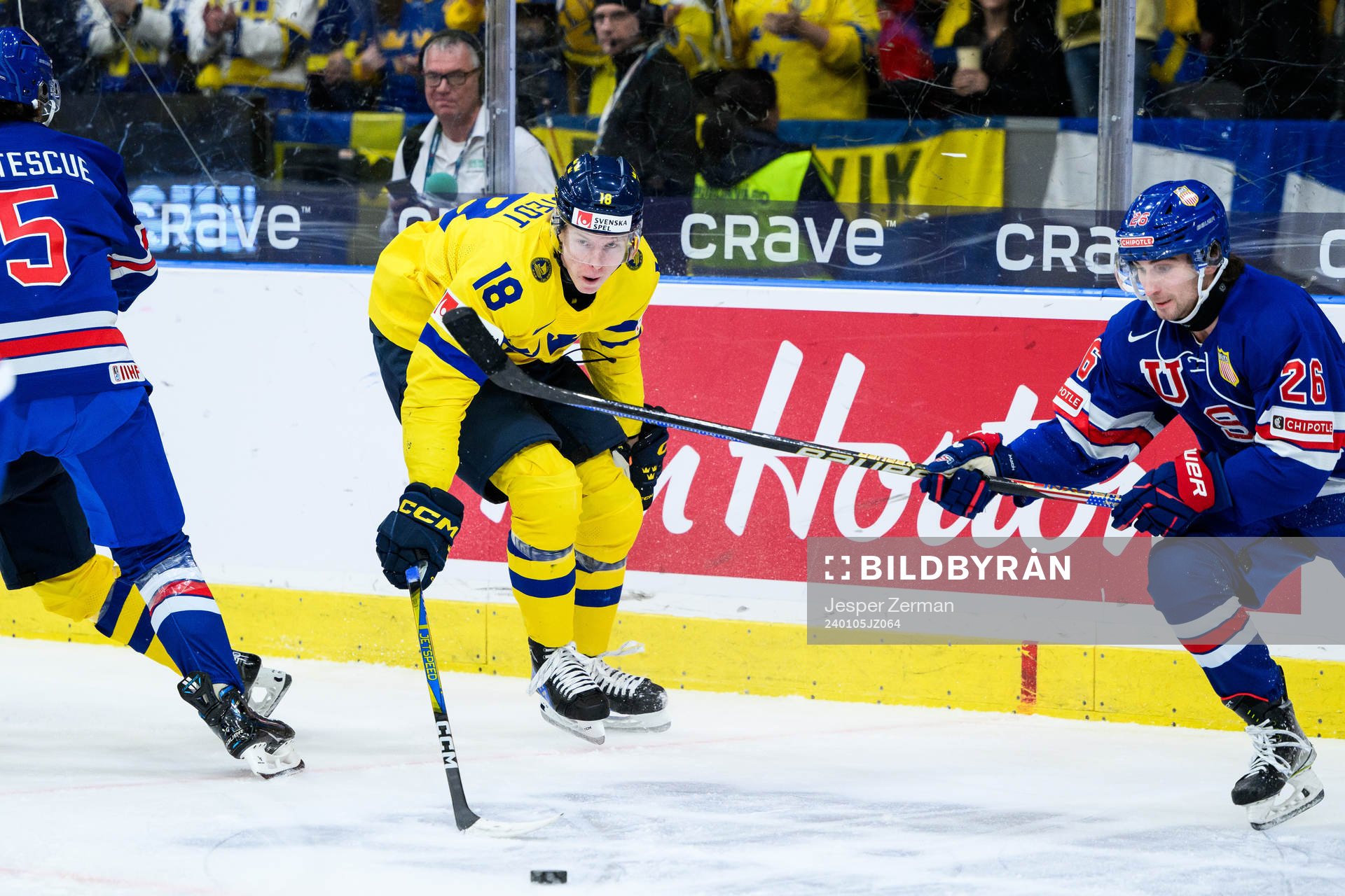 Filip Bystedt of Sweden and Seamus Casey of USA