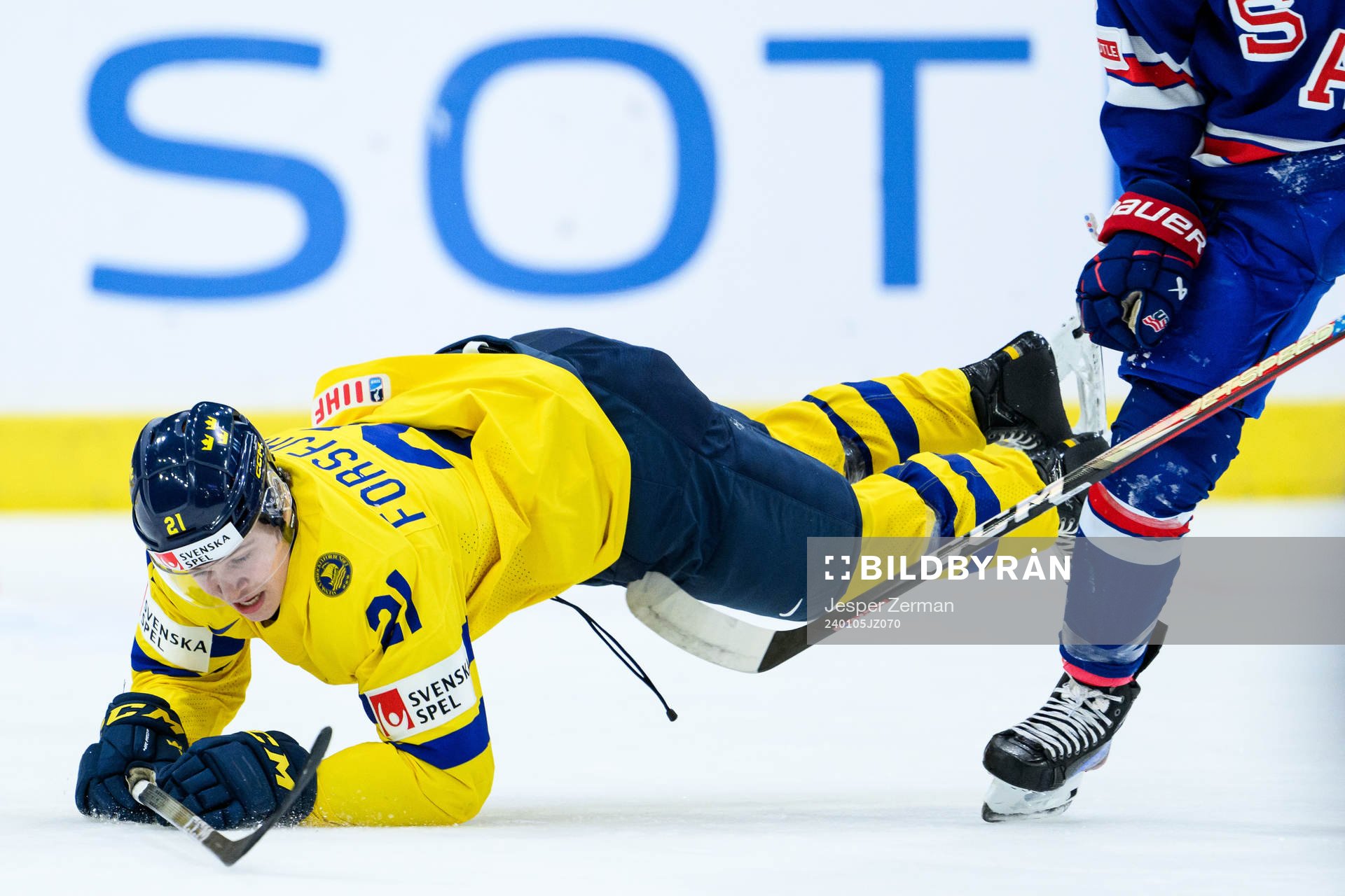 Zeb Forsfjäll of Sweden and Ryan Leonard of USA