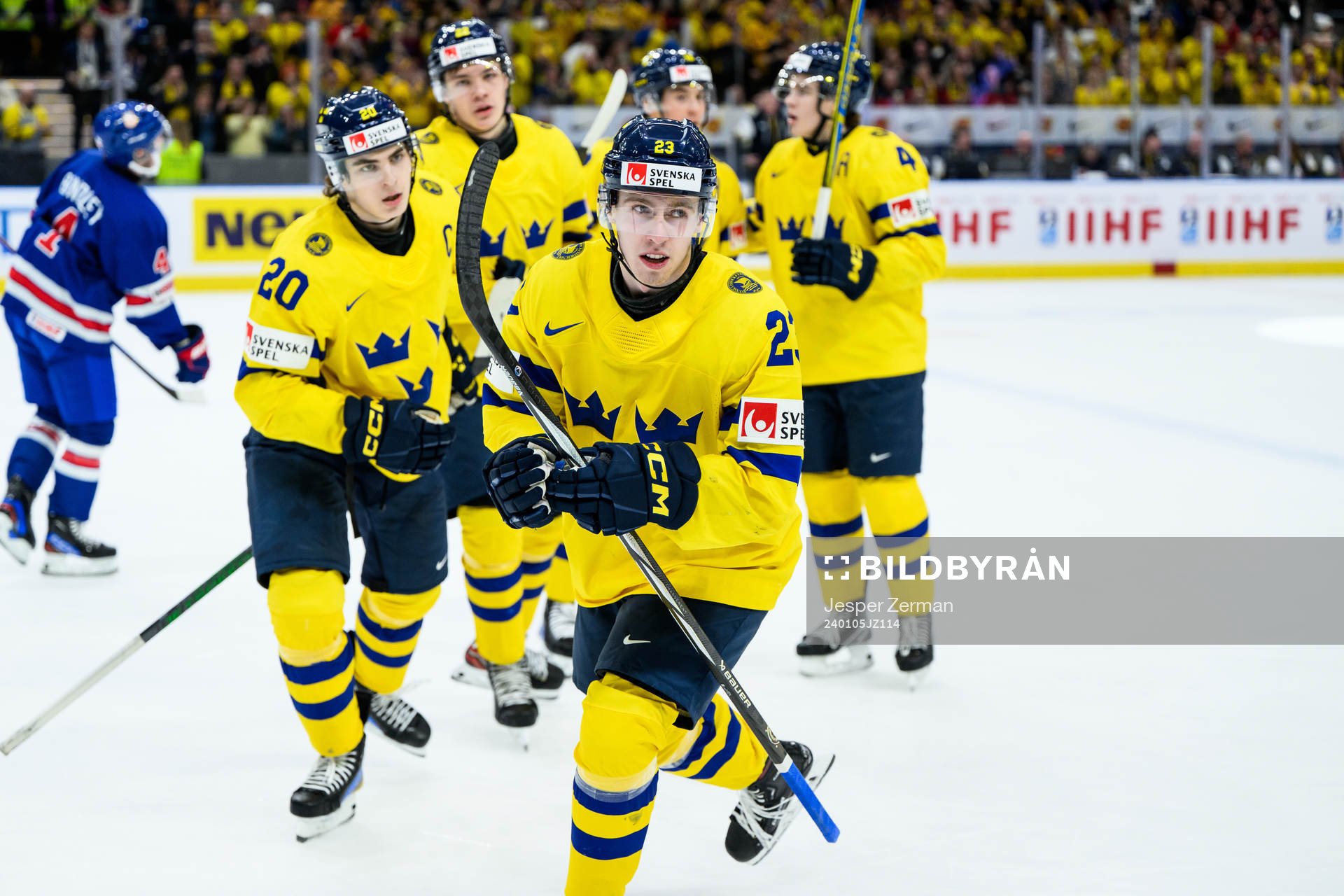 Jonathan Lekkerimäki of Sweden celebrates the 3-2 goal