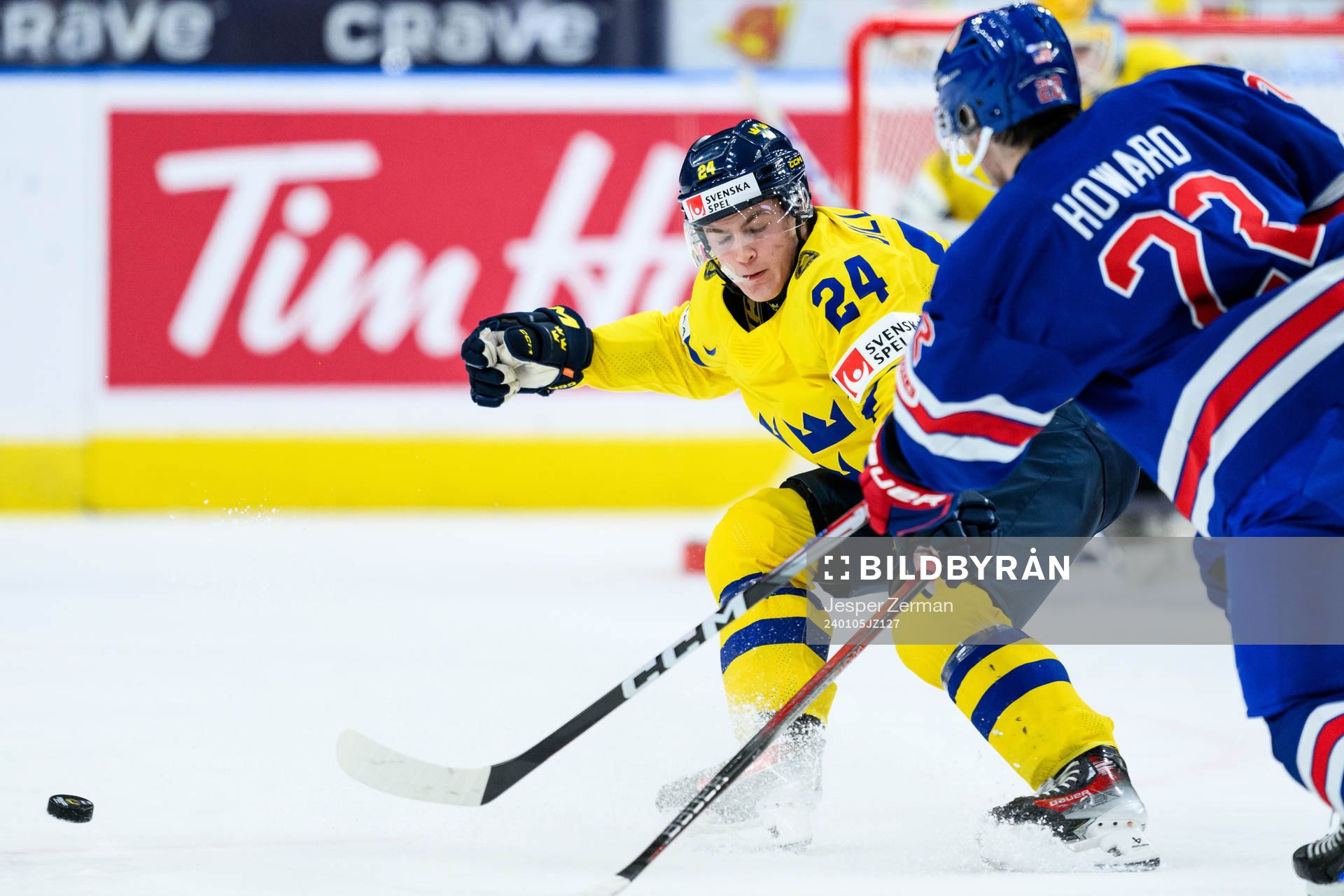Tom Willander of Sweden and Isaac Howard of USA
