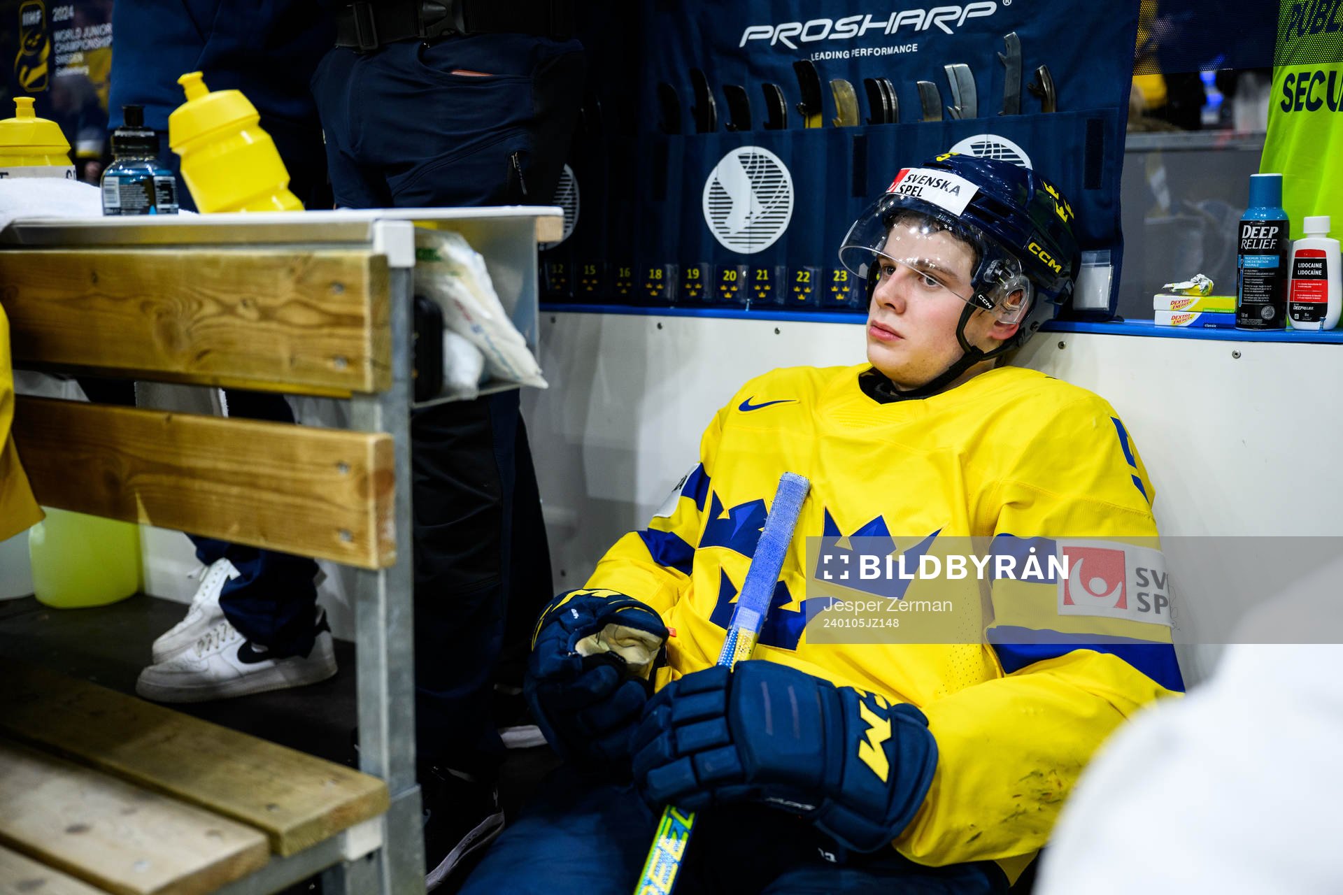 Mattias Hävelid of Sweden looks dejected